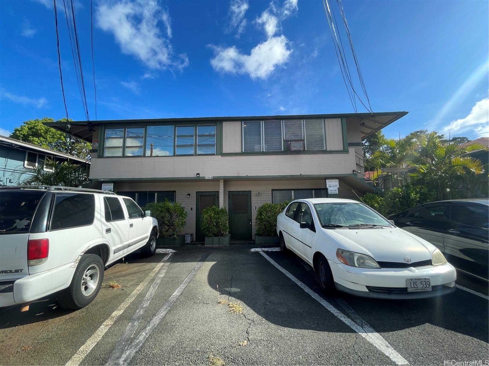 2908 Varsity Circle Honolulu - Multi-family - photo 4 of 11