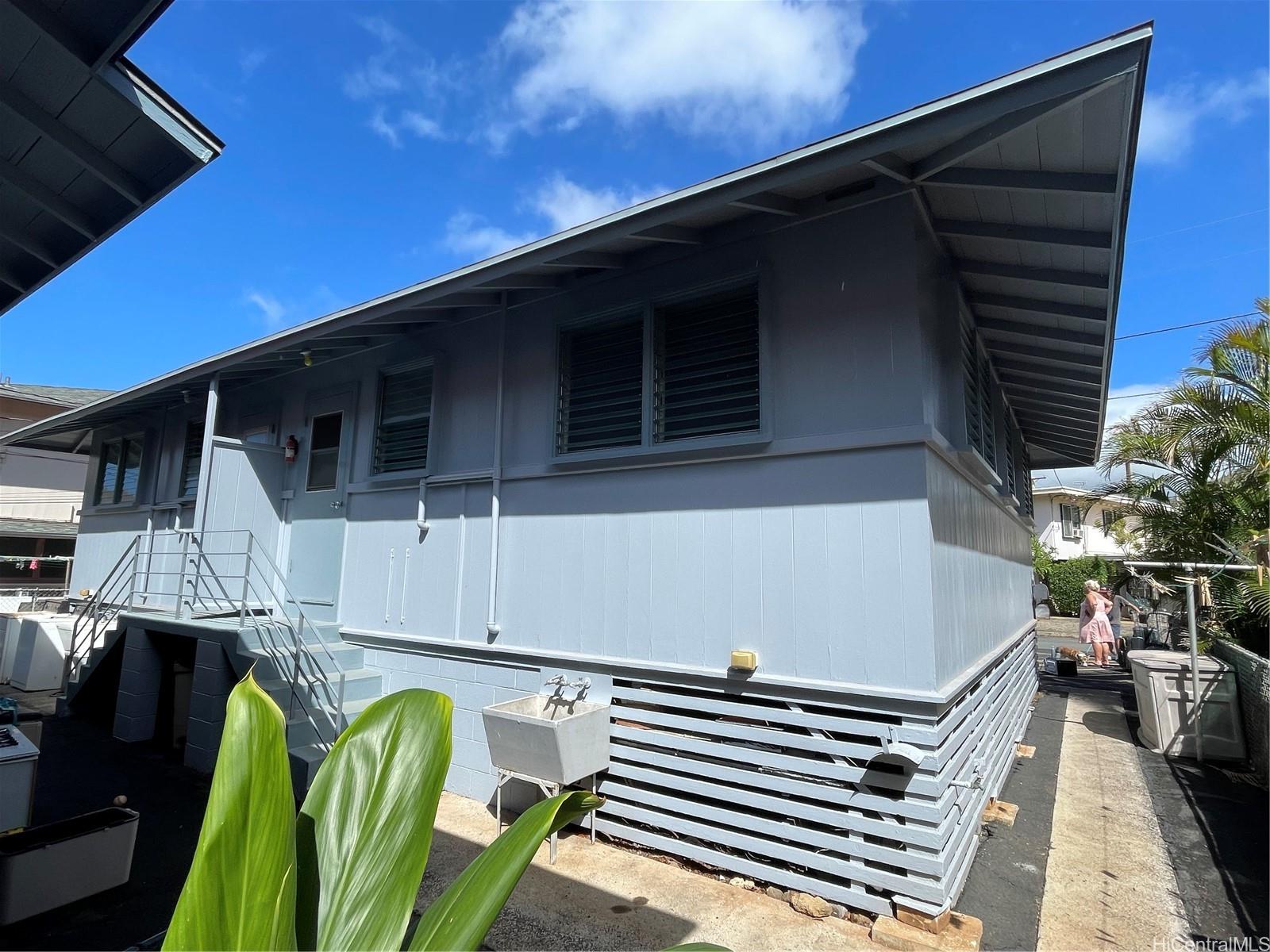 2912 Varsity Circle Honolulu - Rental - photo 3 of 11