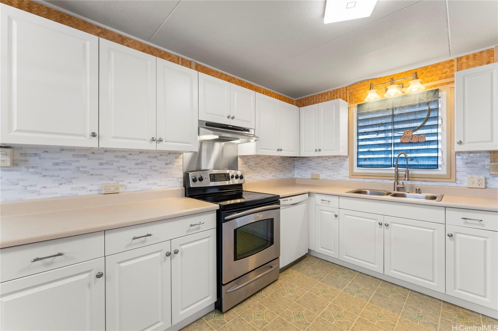 2915  Koali Rd University, Honolulu home - photo 12 of 24