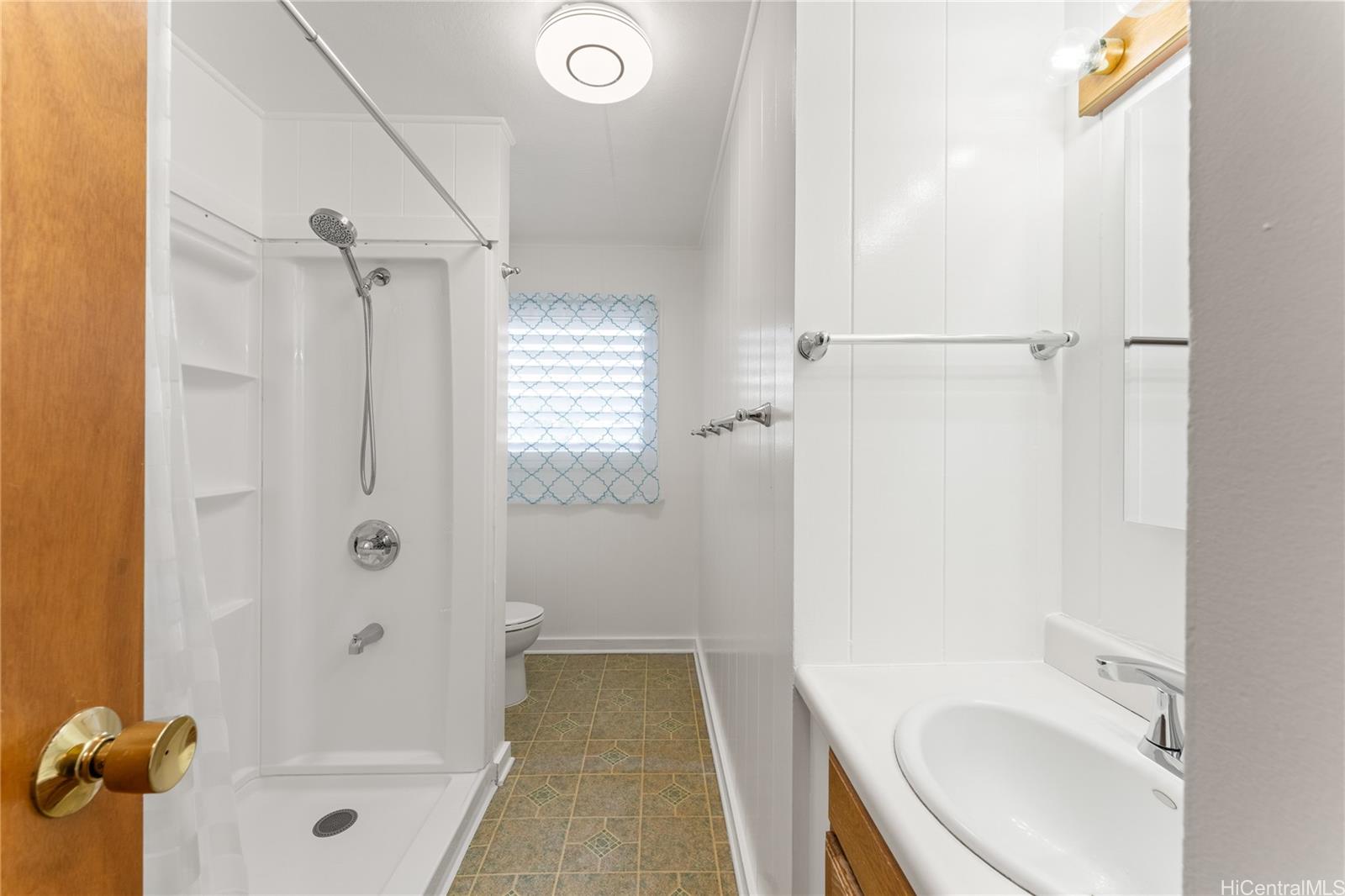 2915  Koali Rd University, Honolulu home - photo 15 of 24