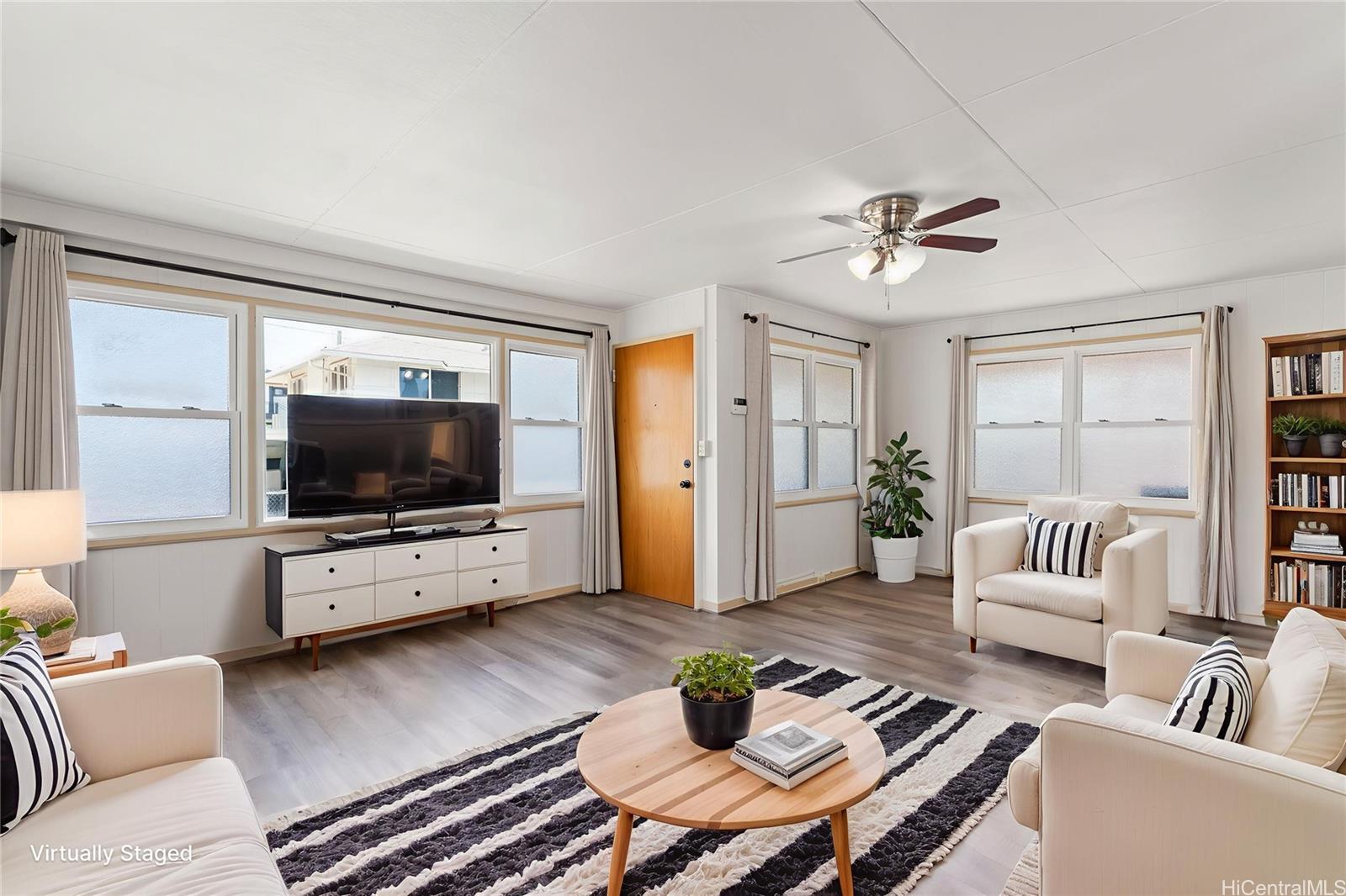 2915  Koali Rd University, Honolulu home - photo 6 of 24