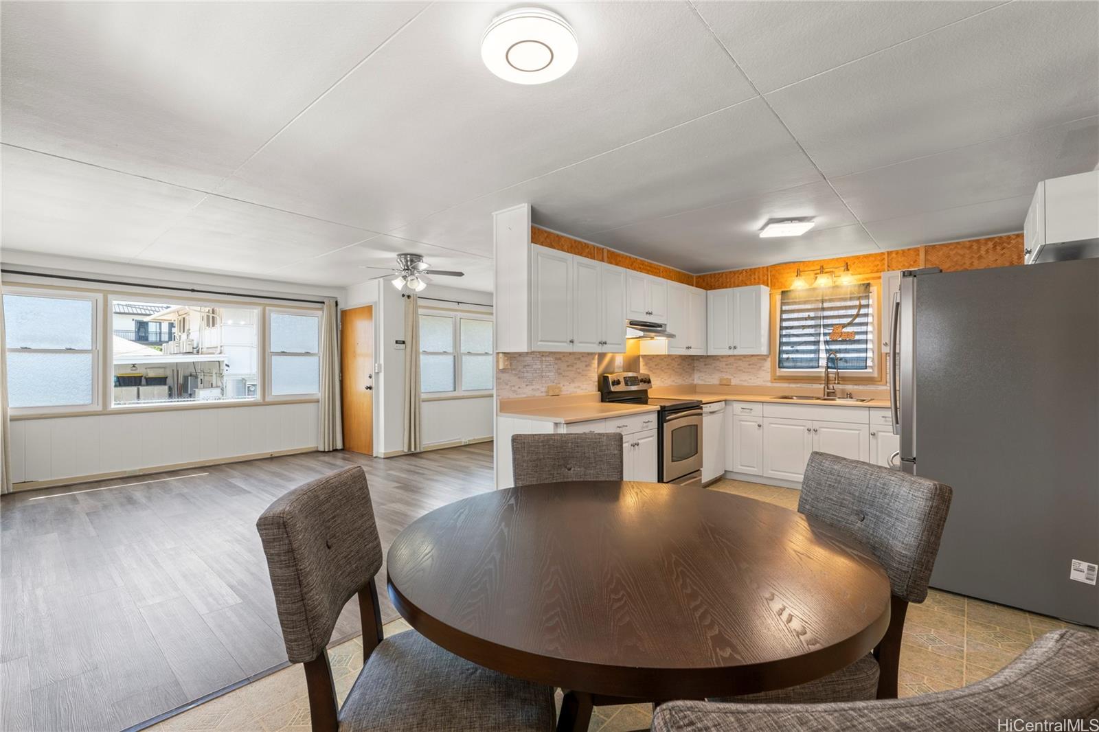 2915  Koali Rd University, Honolulu home - photo 9 of 24