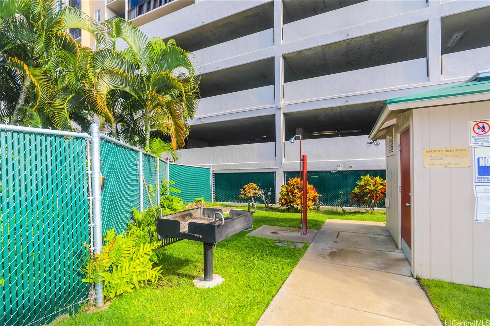 Fairway House condo # 10I, Honolulu, Hawaii - photo 21 of 23