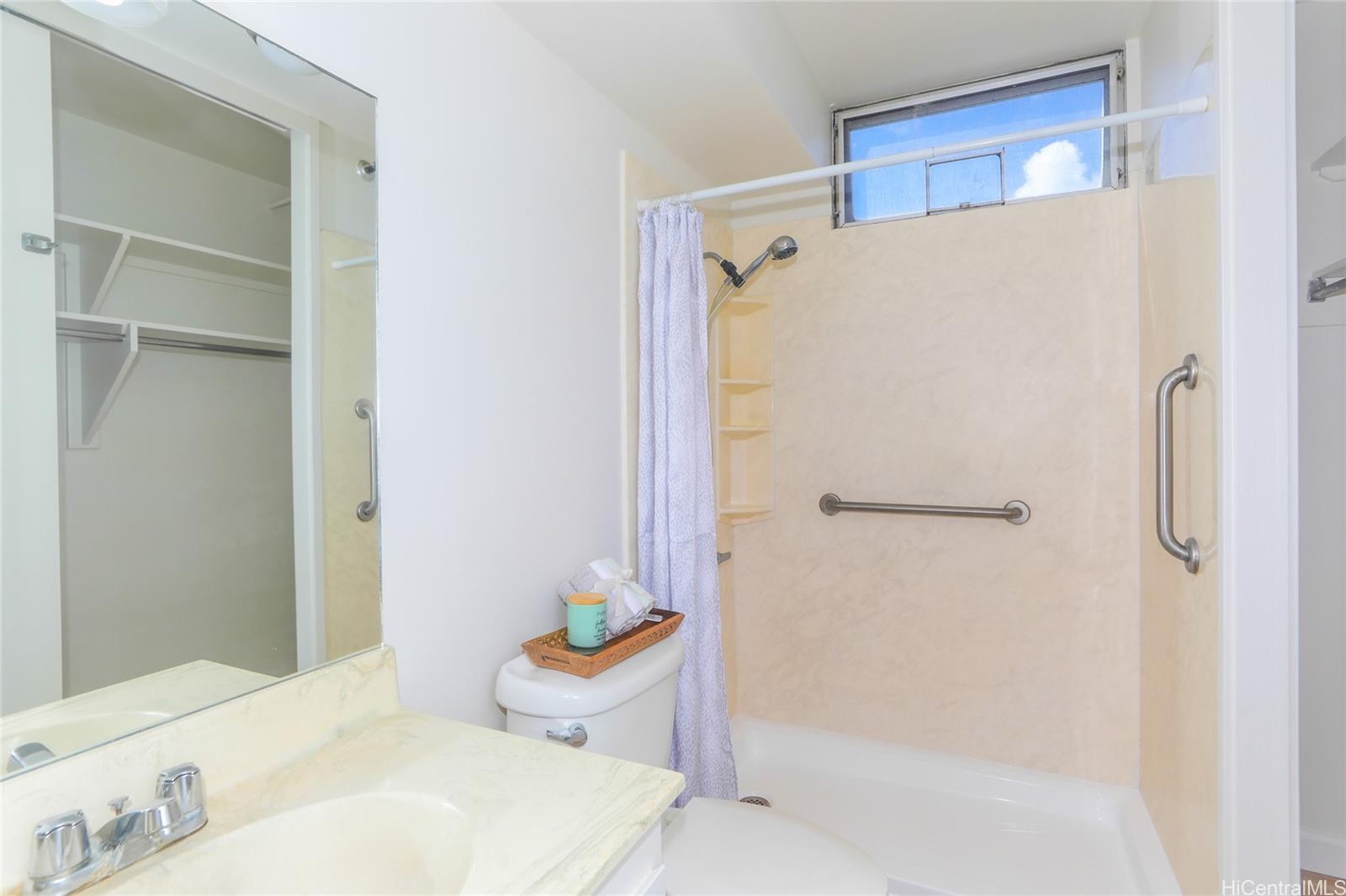 Fairway House condo # 10I, Honolulu, Hawaii - photo 11 of 16