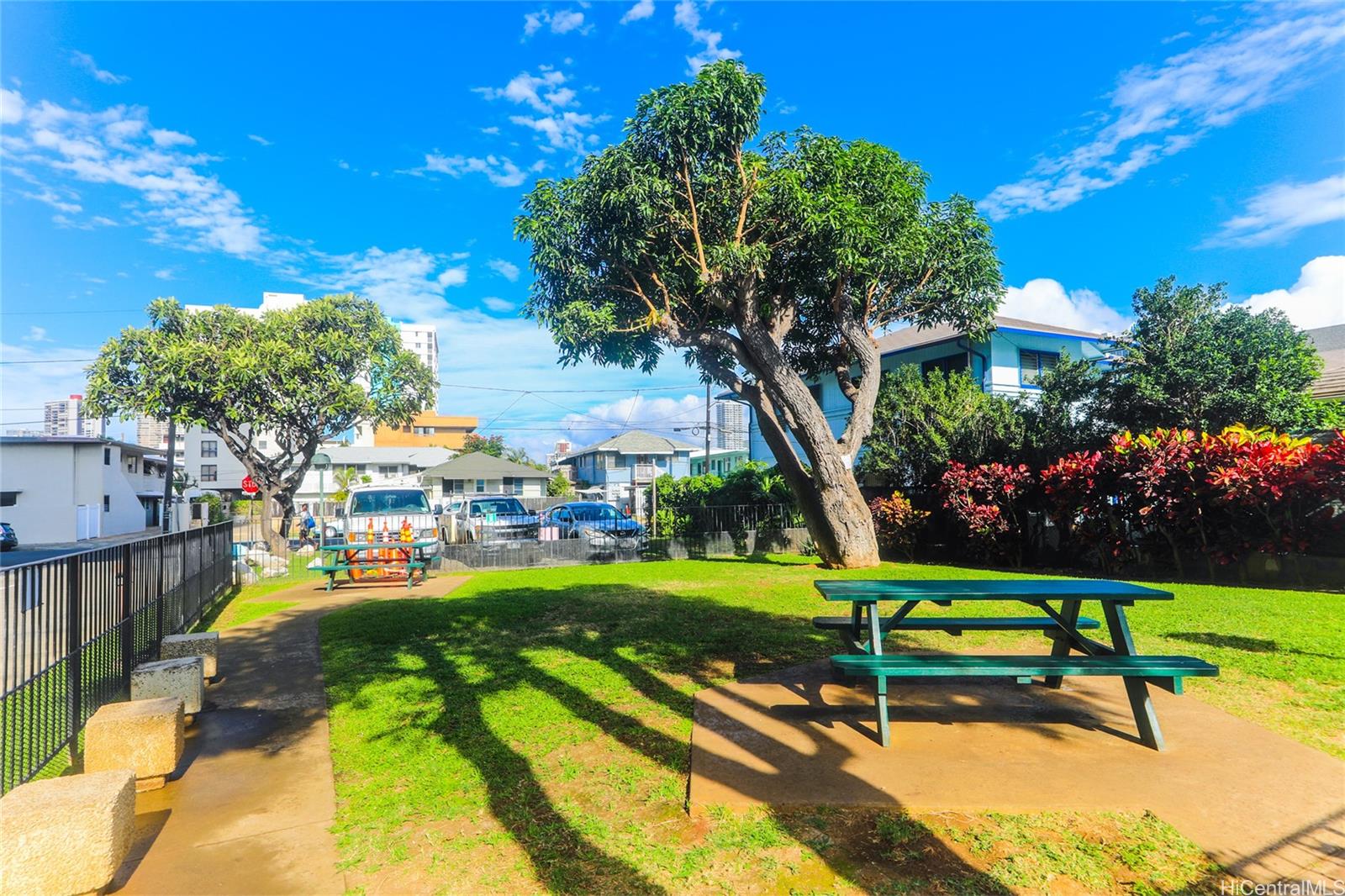 Fairway House condo # 10I, Honolulu, Hawaii - photo 15 of 16