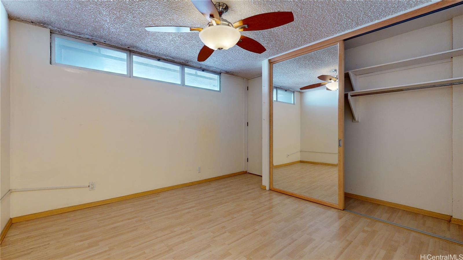 2916 Date St Honolulu - Rental - photo 2 of 25