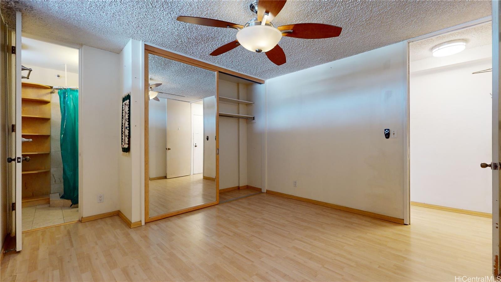 2916 Date St Honolulu - Rental - photo 4 of 25