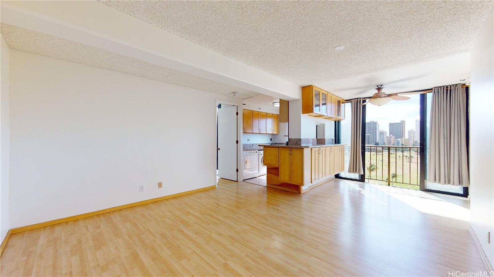 2916 Date St Honolulu - Rental - photo 2 of 25