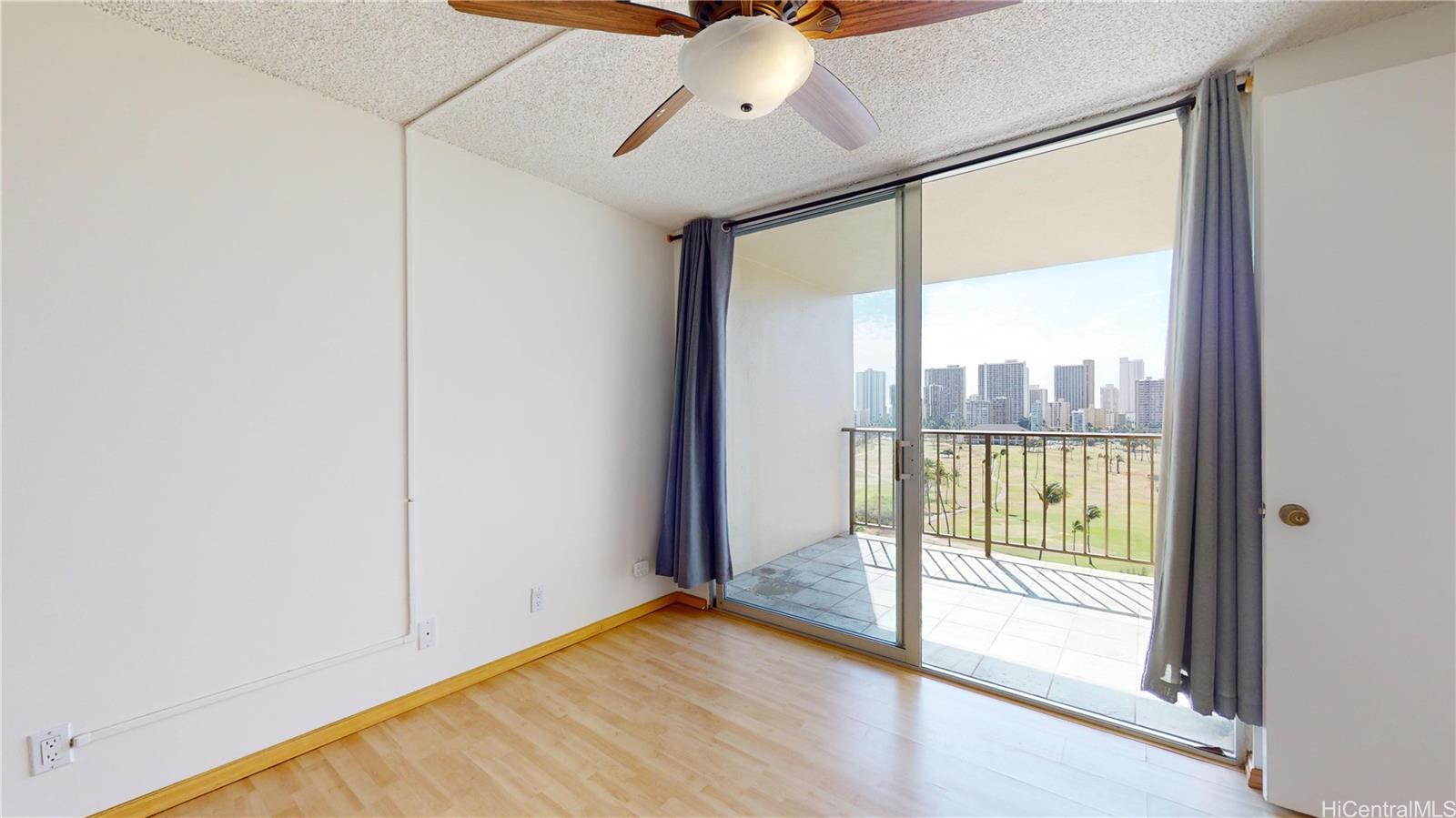 2916 Date St Honolulu - Rental - photo 12 of 25