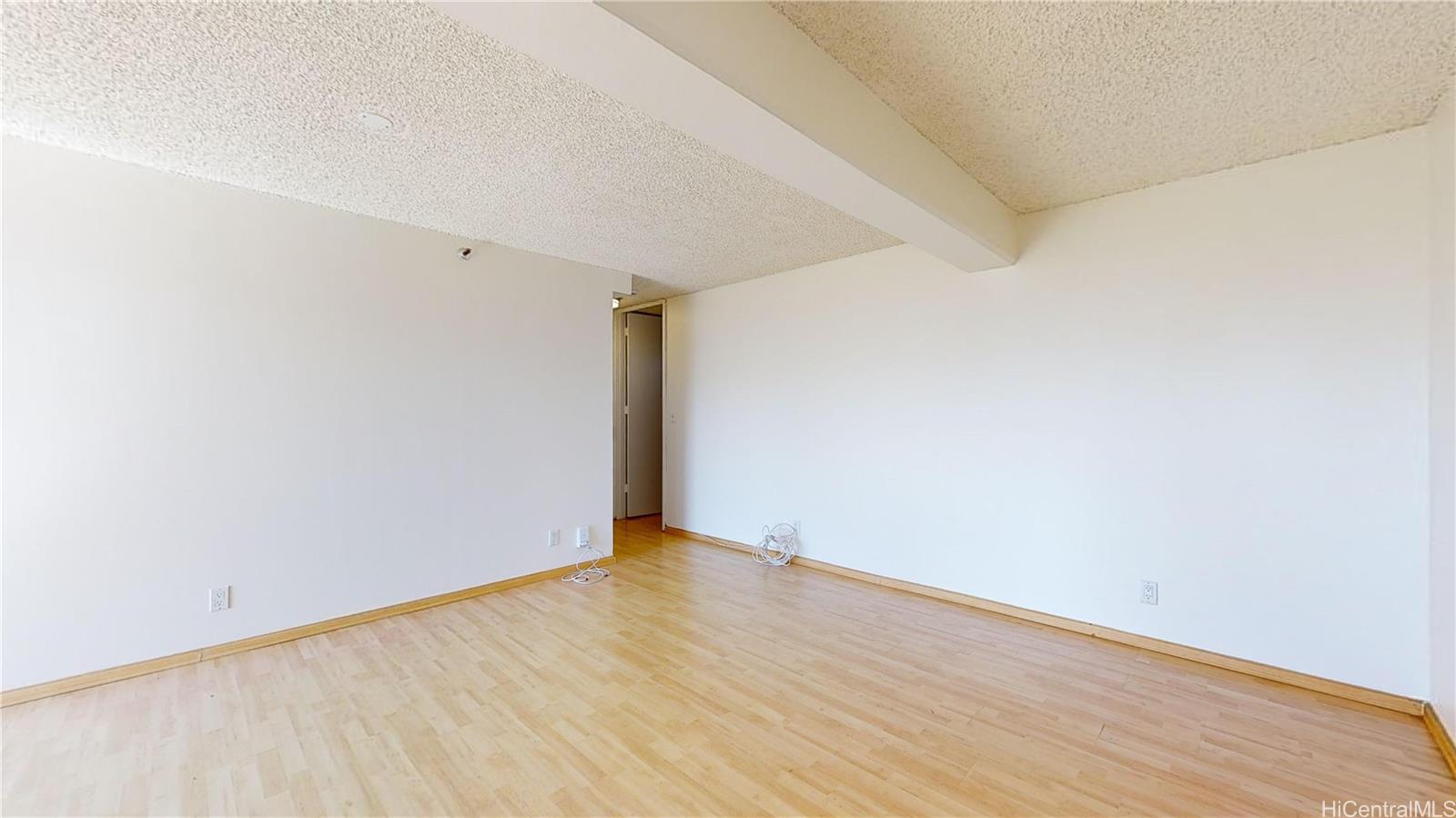 2916 Date St Honolulu - Rental - photo 5 of 25