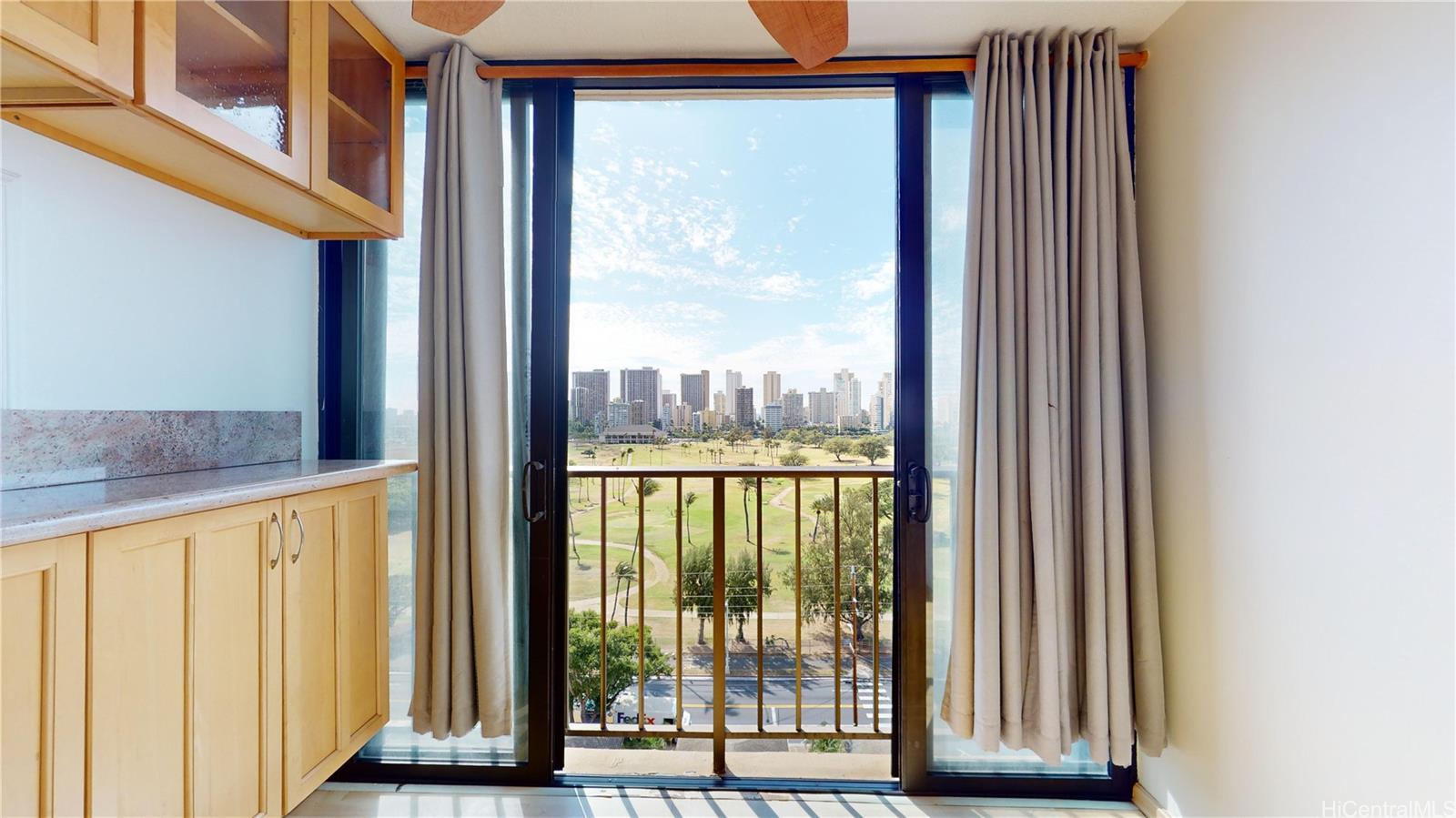 2916 Date St Honolulu - Rental - photo 6 of 25