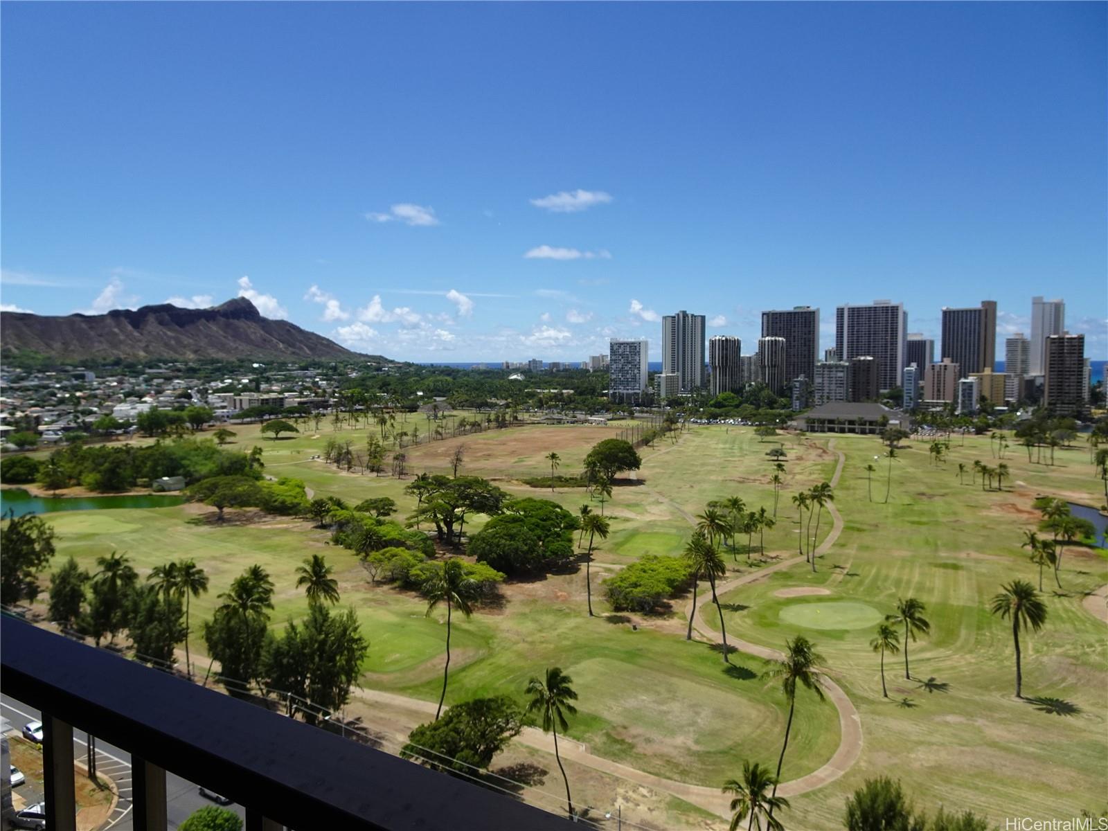 Fairway House condo # 18B, Honolulu, Hawaii - photo 4 of 7