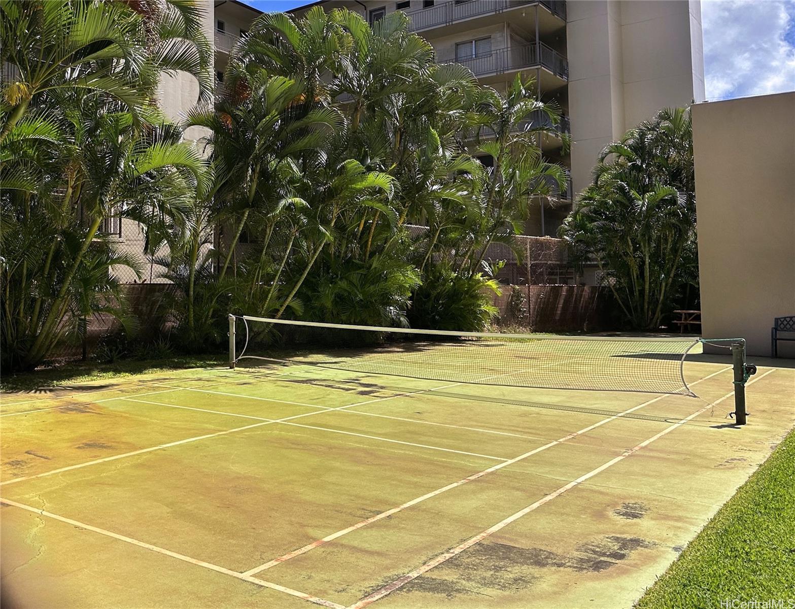 Fairway House condo # 20E, Honolulu, Hawaii - photo 19 of 25