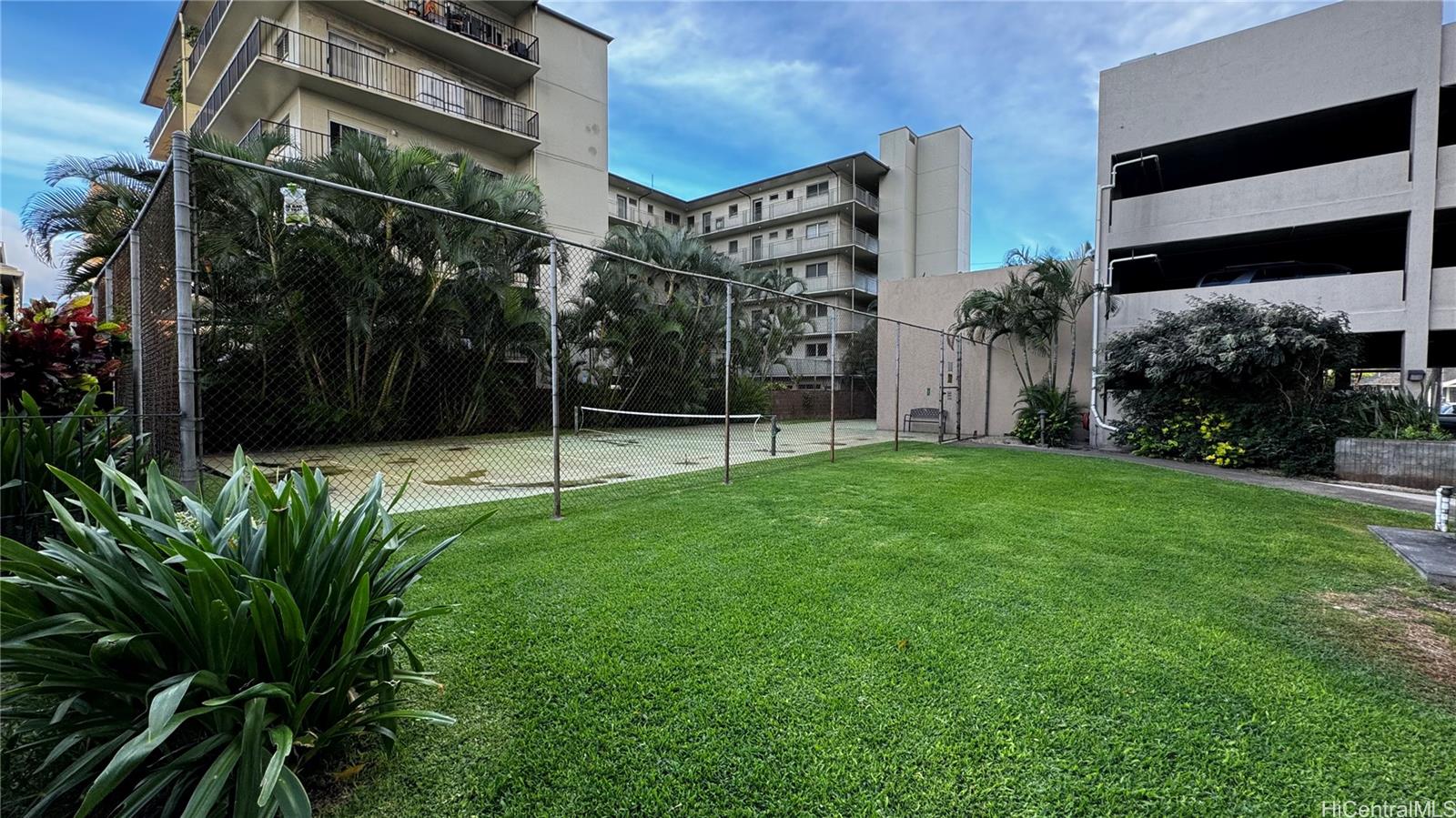 Fairway House condo # 20E, Honolulu, Hawaii - photo 19 of 24