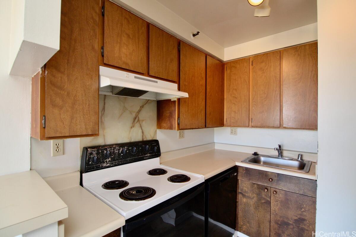 Fairway House condo # 5E, Honolulu, Hawaii - photo 6 of 22