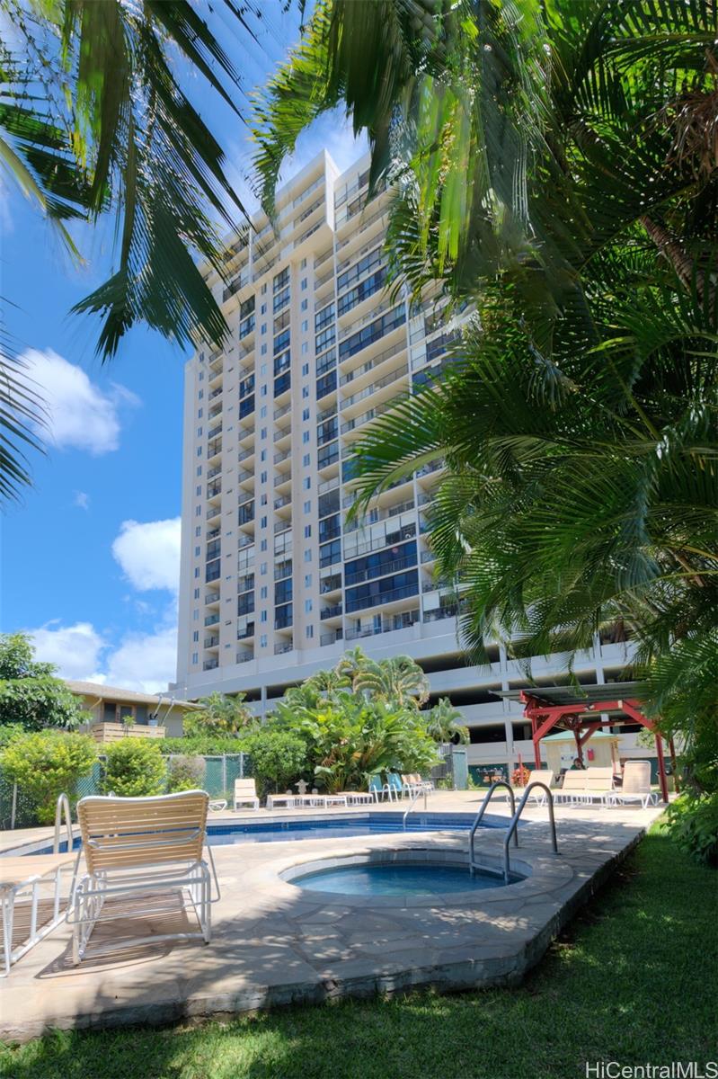 Fairway House condo # 6B, Honolulu, Hawaii - photo 2 of 21