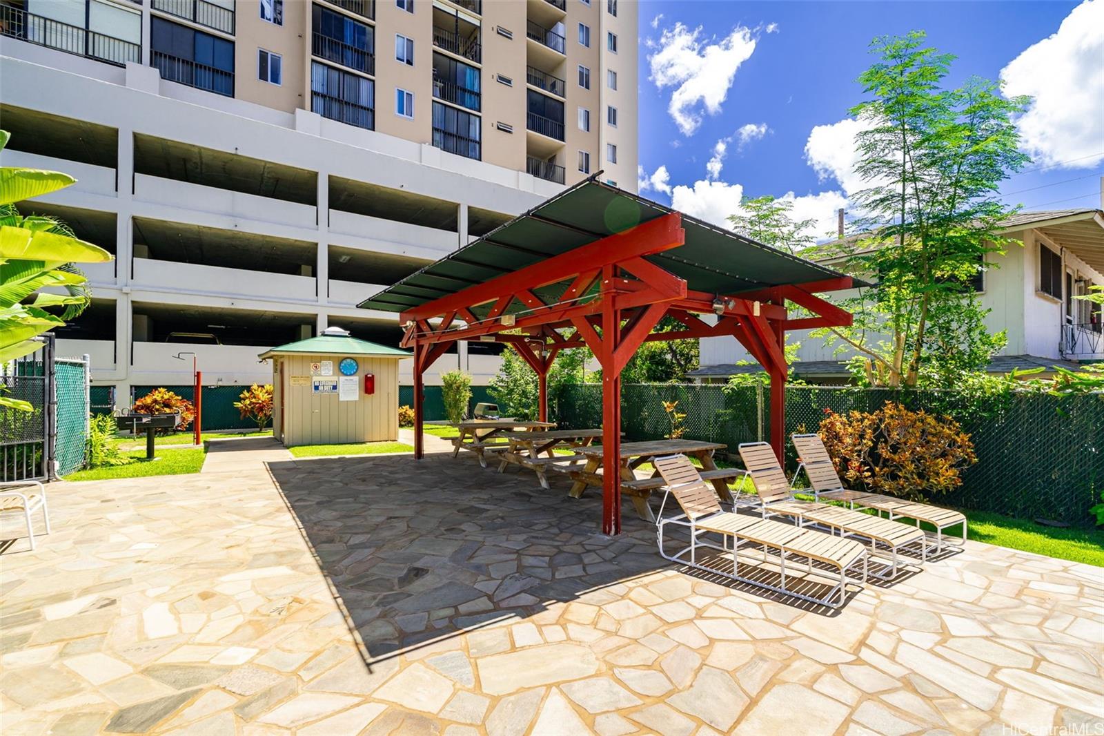 Fairway House condo # 6E, Honolulu, Hawaii - photo 21 of 25