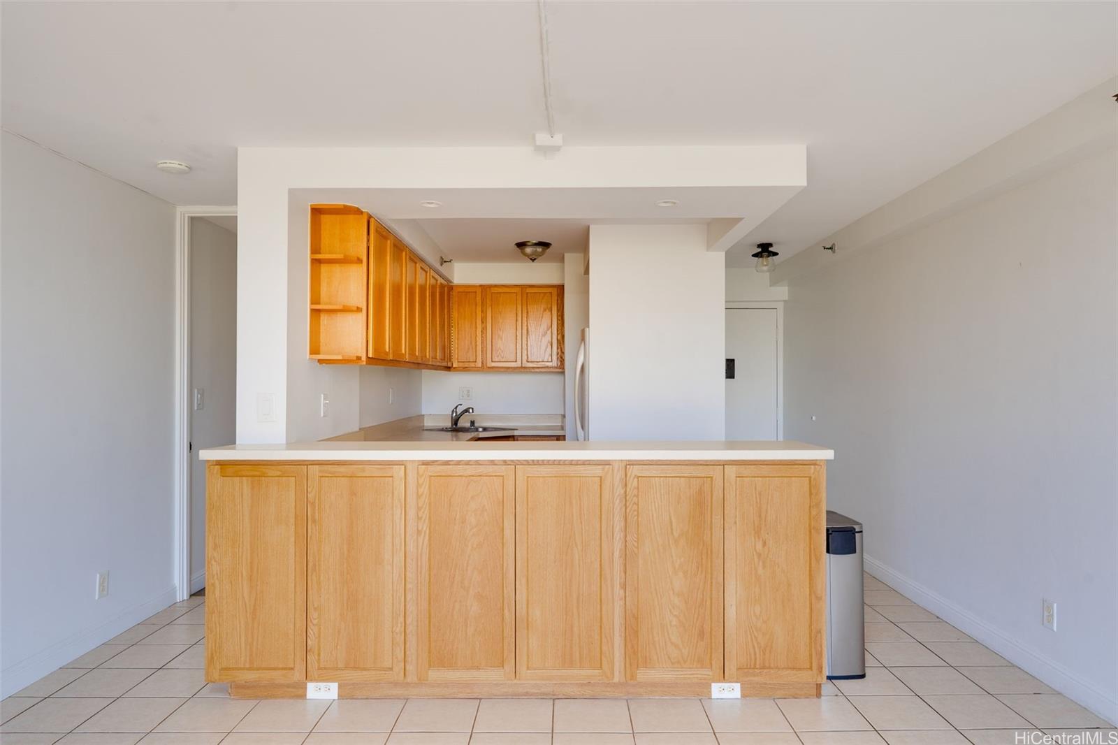 Fairway House condo # 6E, Honolulu, Hawaii - photo 5 of 25