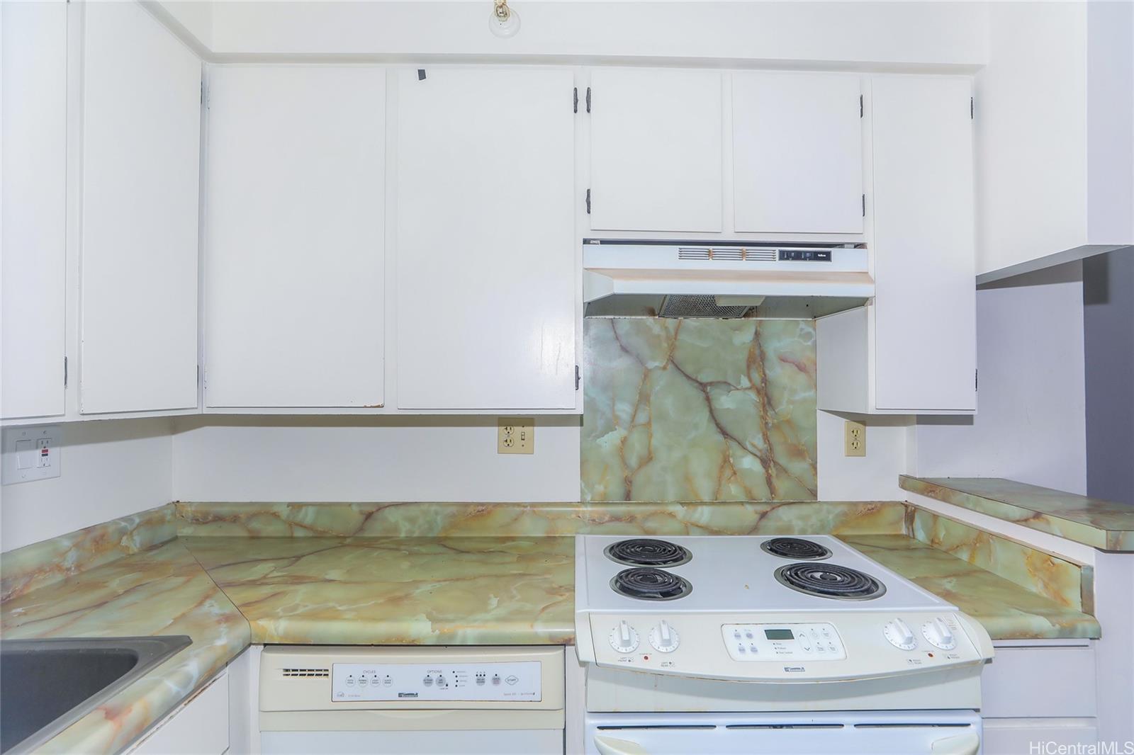 2916 Date Street townhouse # 6F, Honolulu, Hawaii - photo 14 of 25