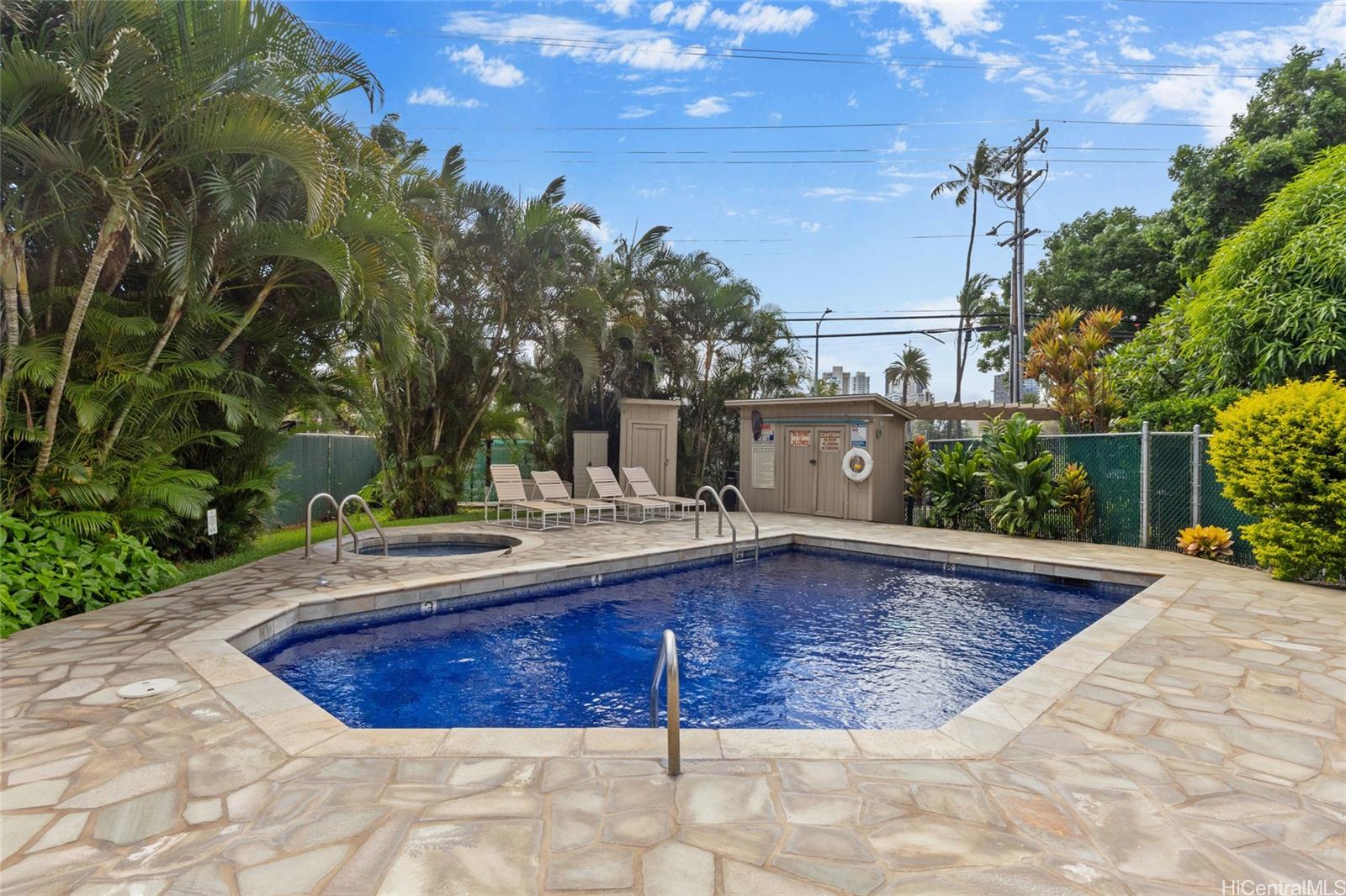 Fairway House condo # 6G, Honolulu, Hawaii - photo 16 of 20