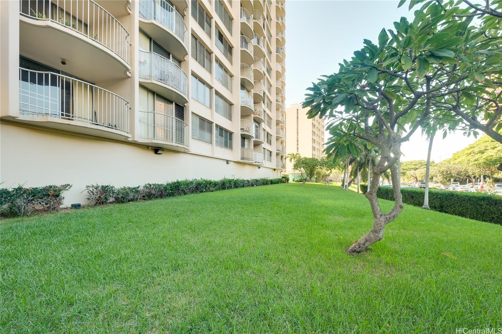 Lakeshore Tower condo # 503, Honolulu, Hawaii - photo 23 of 25