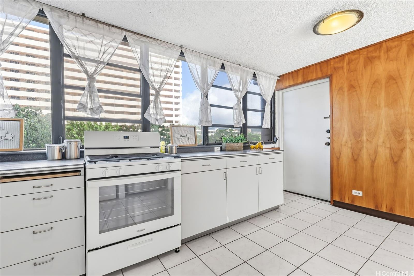 Lehua Manor condo # 202, Honolulu, Hawaii - photo 6 of 20