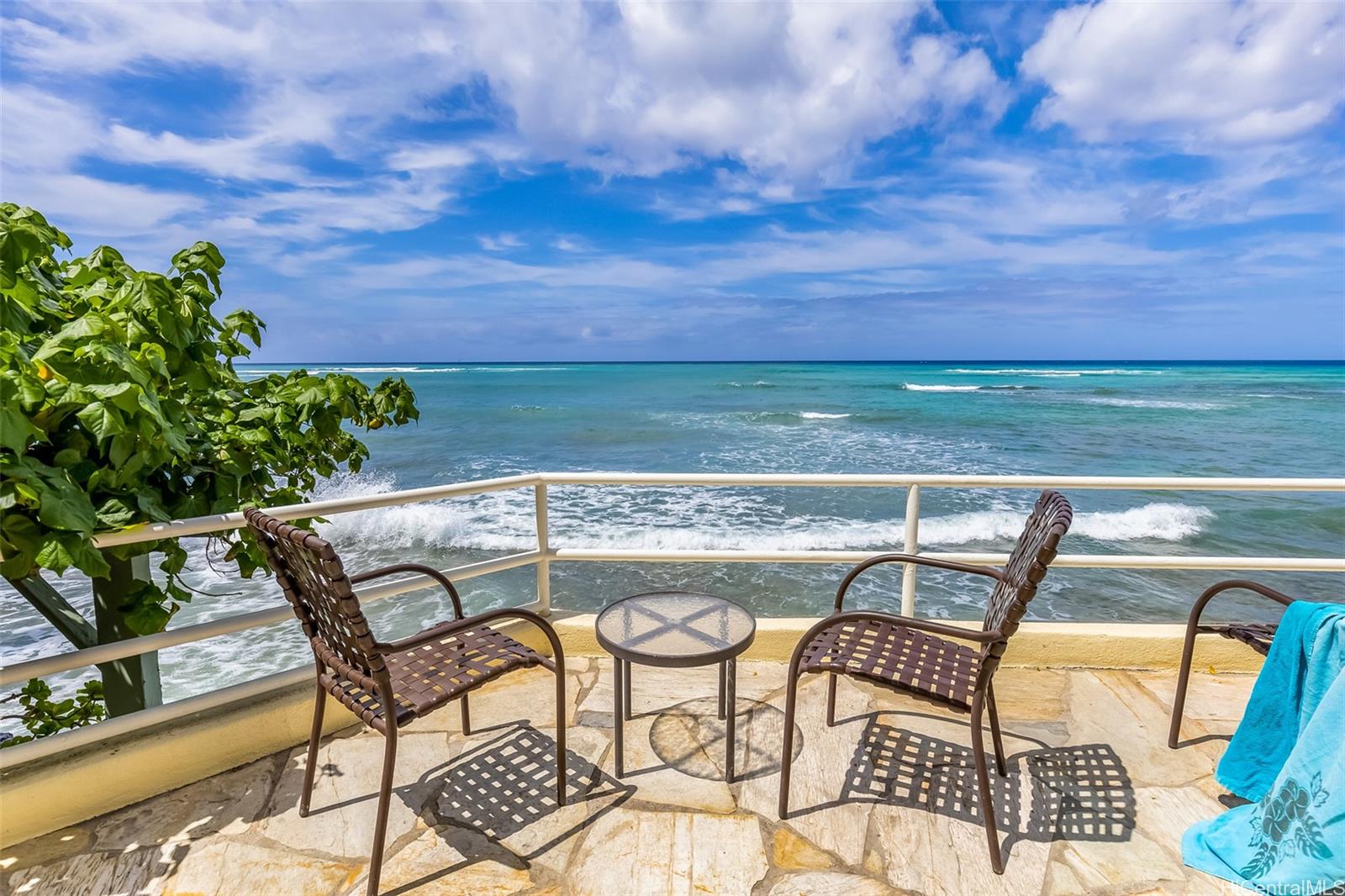 Castle Surf Apts condo # 34, Honolulu, Hawaii - photo 2 of 21