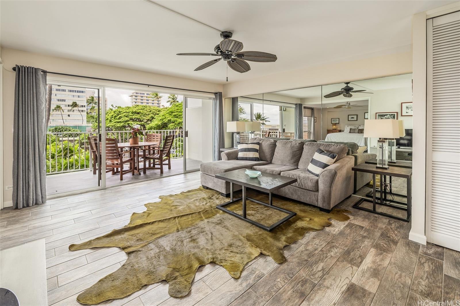 Castle Surf Apts condo # 34, Honolulu, Hawaii - photo 7 of 21