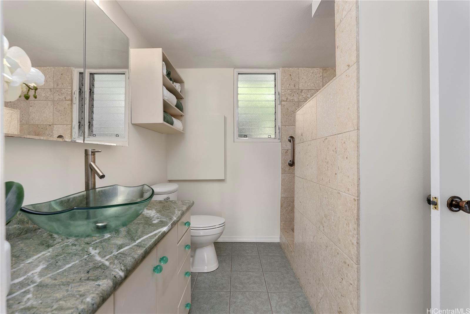 Castle Surf Apts condo # 35, Honolulu, Hawaii - photo 16 of 24