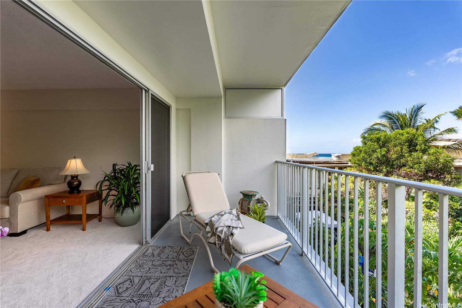 Castle Surf Apts condo # 35, Honolulu, Hawaii - photo 19 of 24