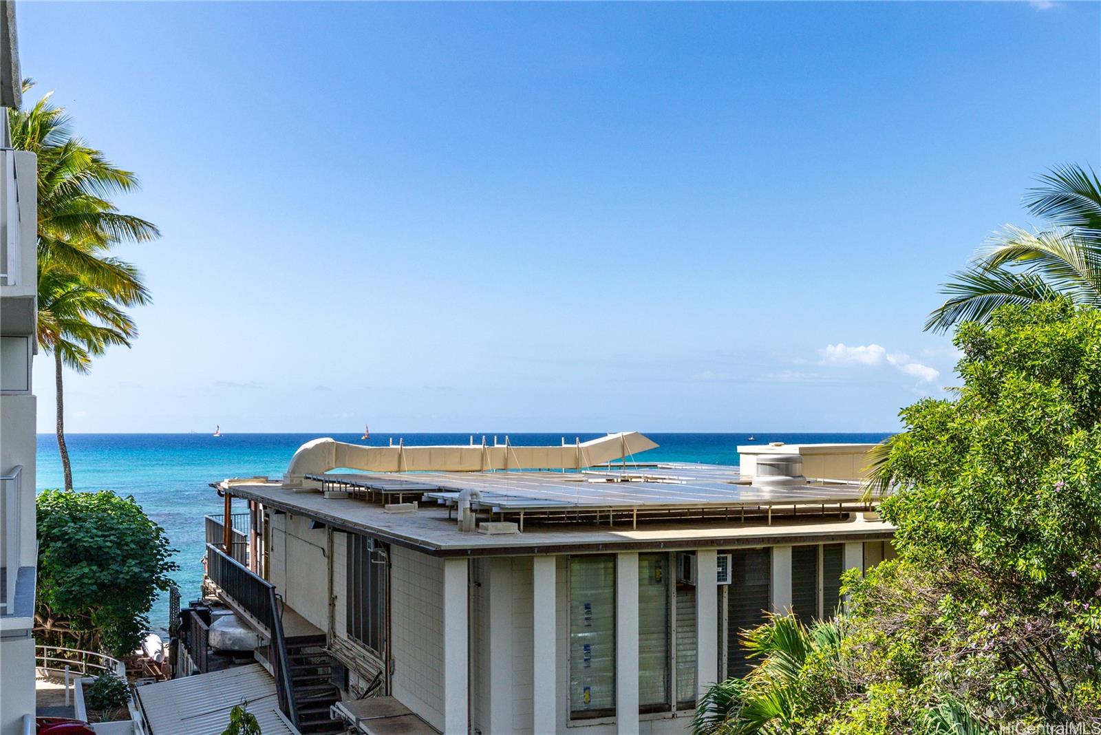 Castle Surf Apts condo # 35, Honolulu, Hawaii - photo 20 of 24