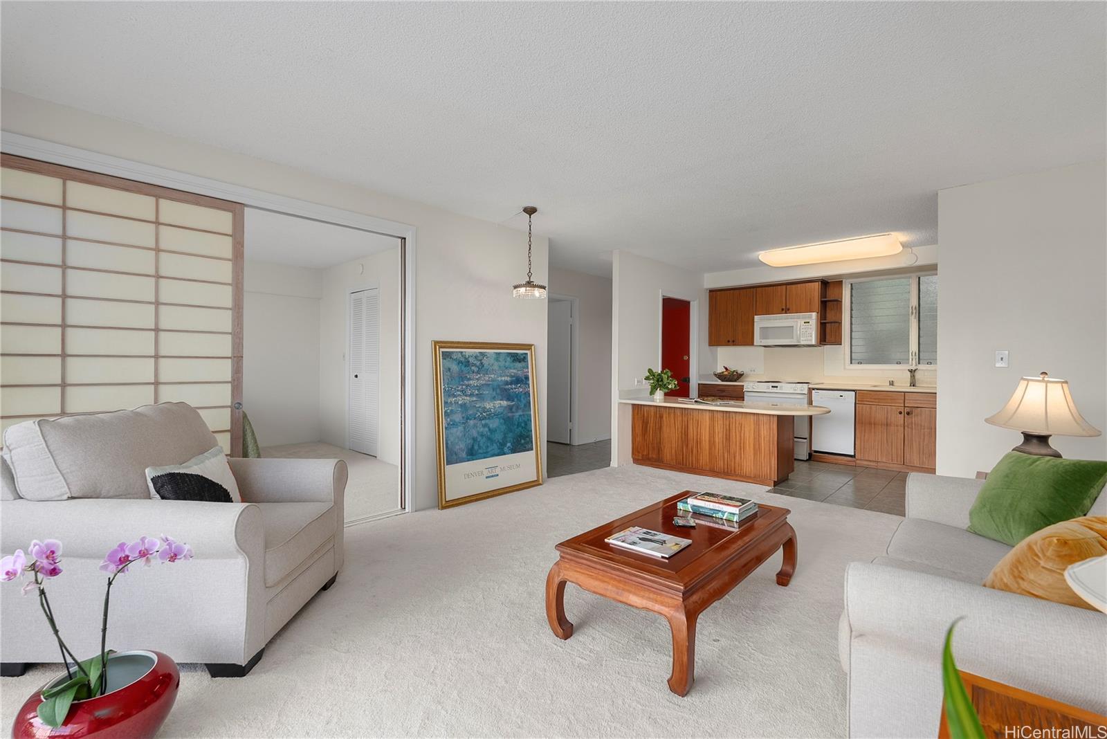 Castle Surf Apts condo # 35, Honolulu, Hawaii - photo 4 of 24