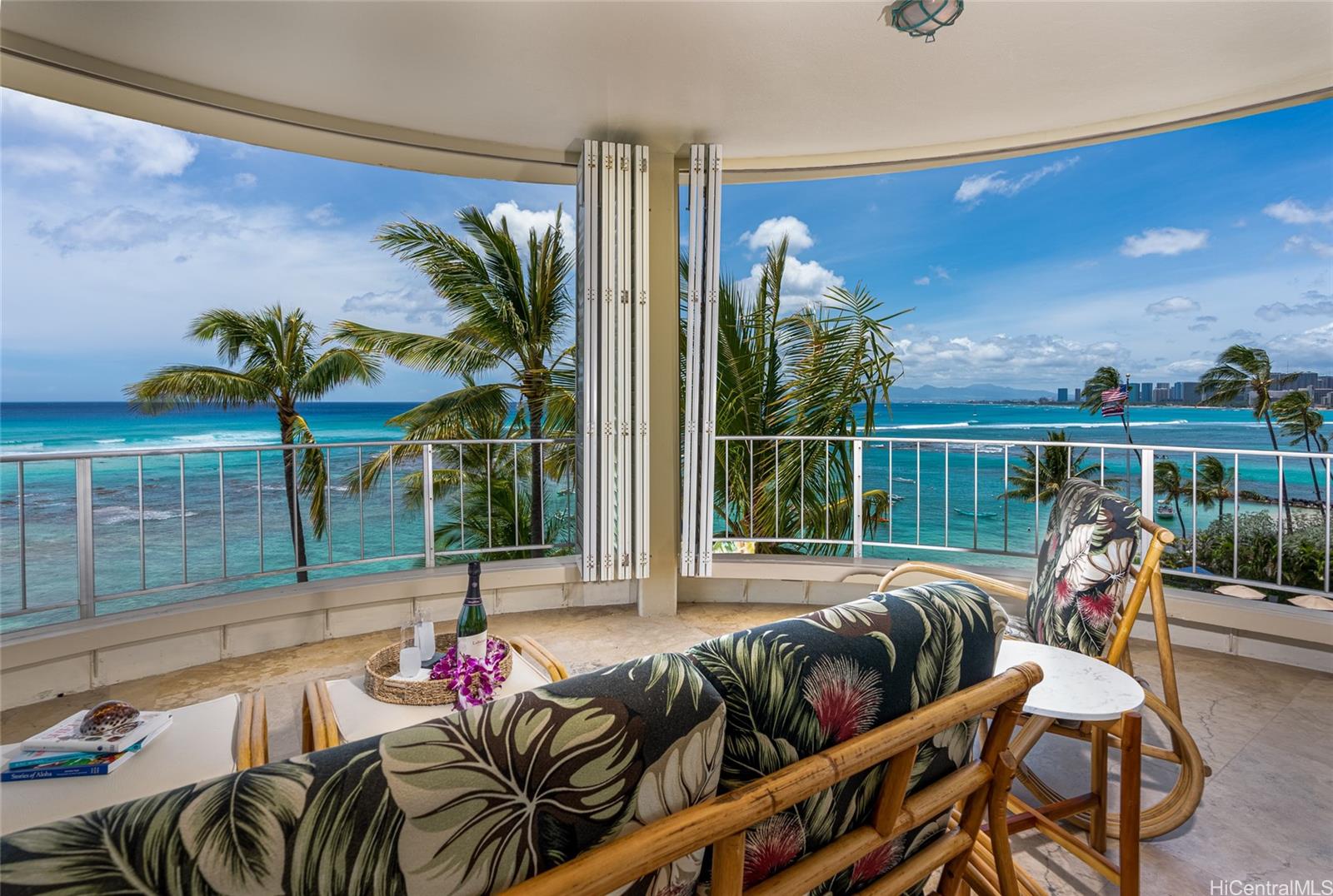 2937 Kalakaua Ave Honolulu - Rental - photo 11 of 22