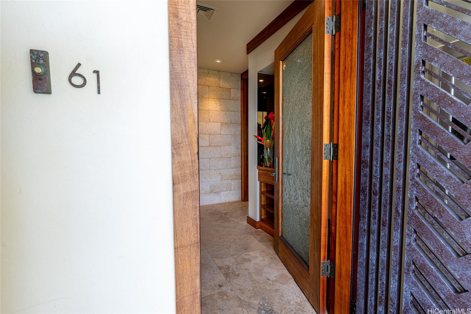 2937 Kalakaua Ave Honolulu - Rental - photo 22 of 22