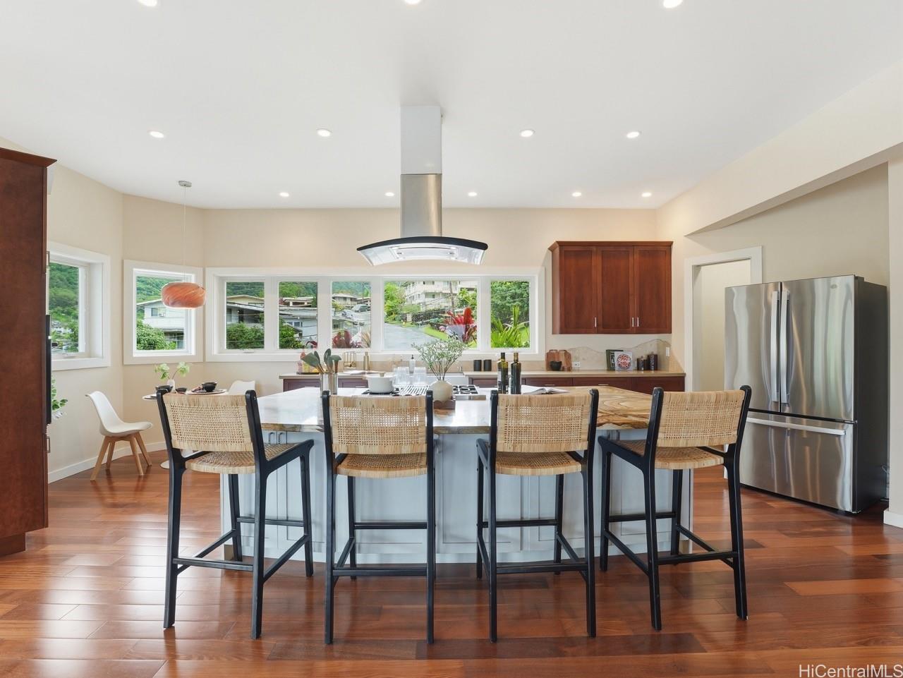 2937  Papali Street Kalihi Valley, Honolulu home - photo 7 of 25