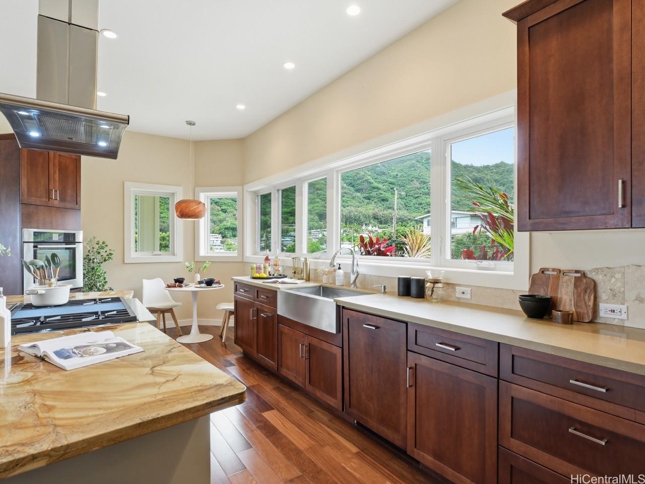 2937  Papali Street Kalihi Valley, Honolulu home - photo 8 of 25