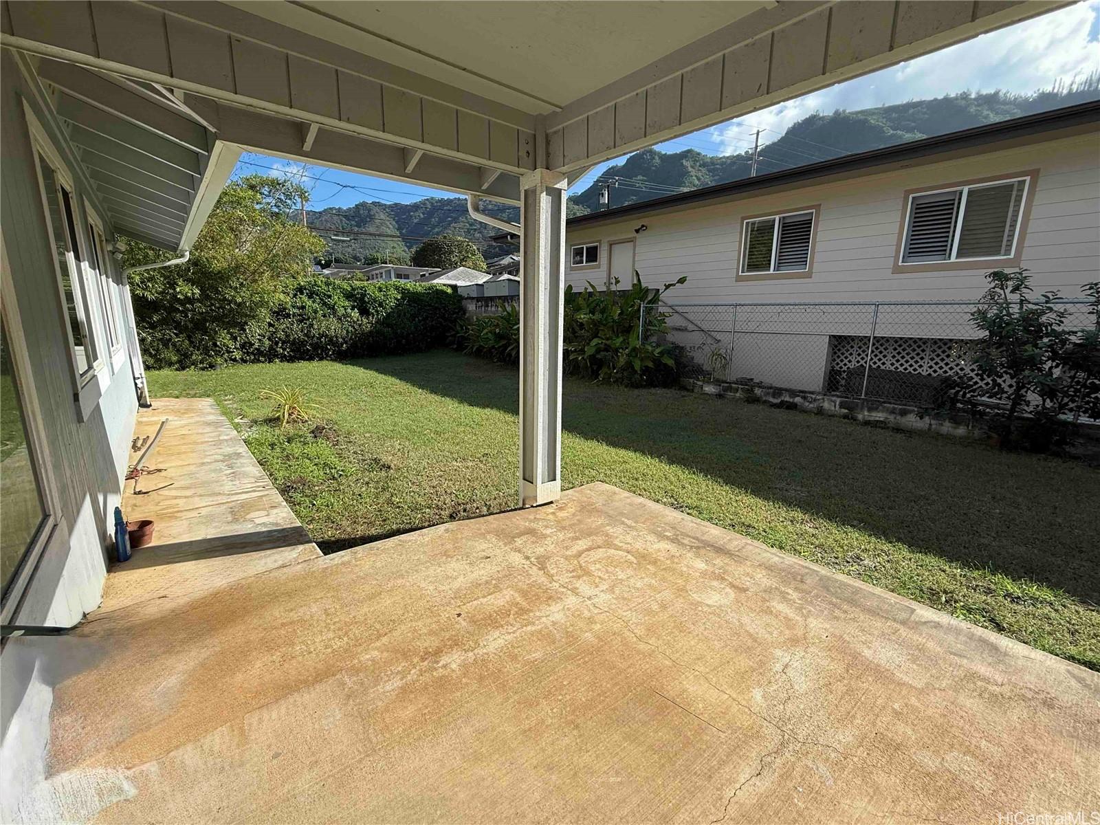 2943 Kahaloa Drive Honolulu - Rental - photo 13 of 15