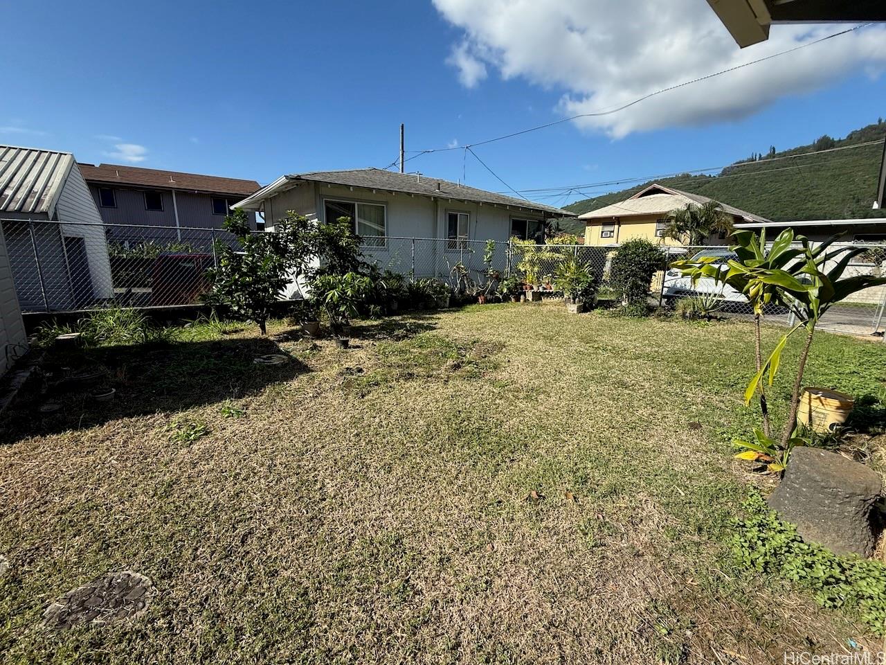2943 Kahaloa Drive Honolulu - Rental - photo 14 of 15