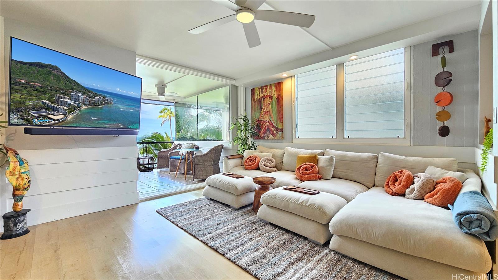 2943 Kalakaua Ave Honolulu - Rental - photo 6 of 10