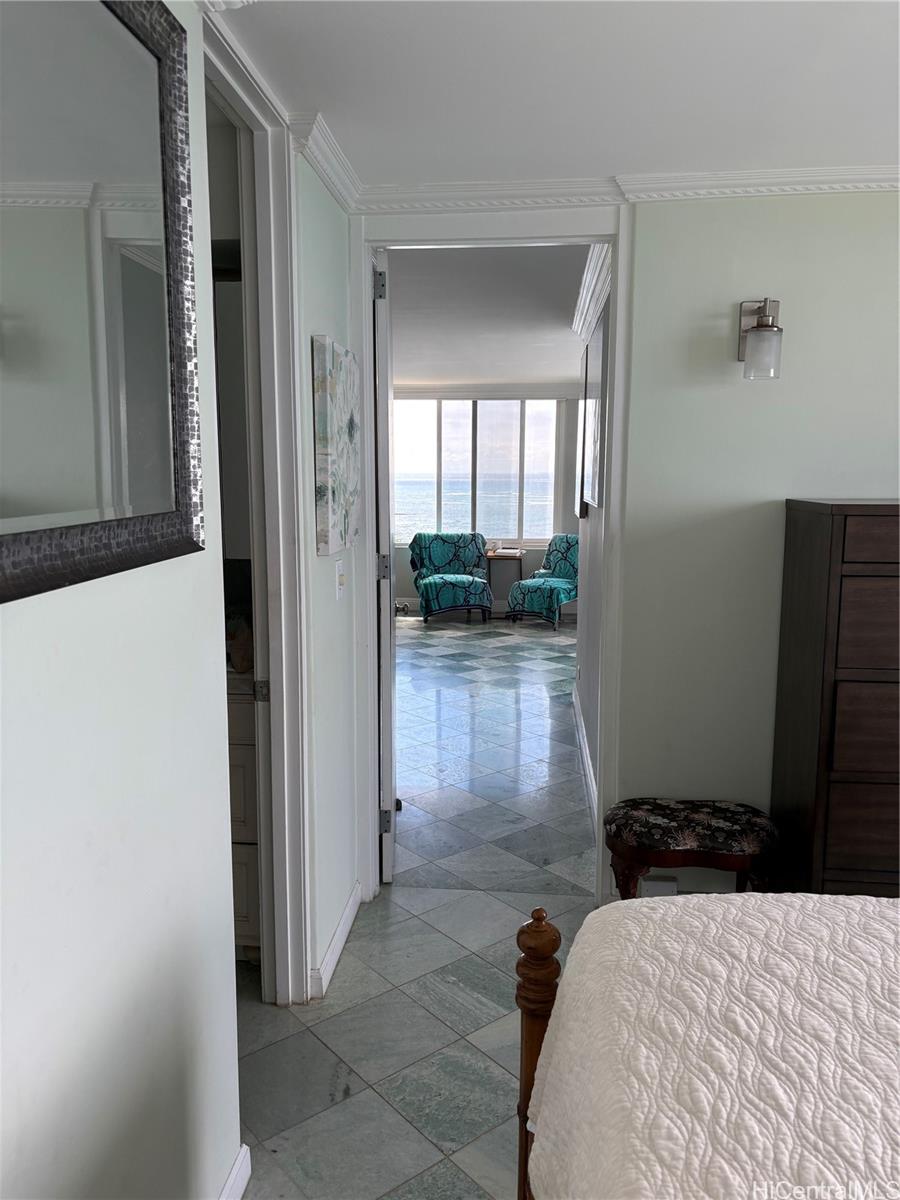 2943 Kalakaua Ave Honolulu - Rental - photo 15 of 23