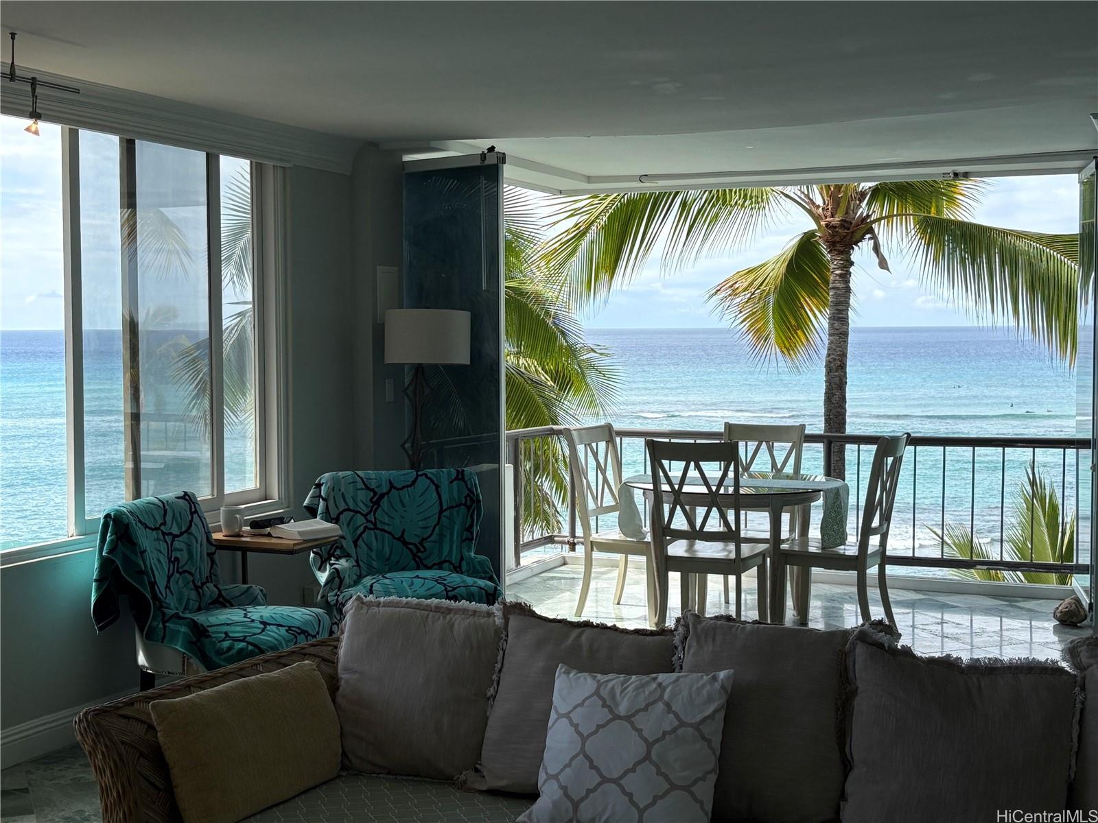 2943 Kalakaua Ave Honolulu - Rental - photo 8 of 23