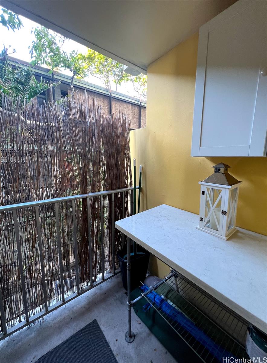 Diamond Head Bch Hotel condo # 302, Honolulu, Hawaii - photo 12 of 22