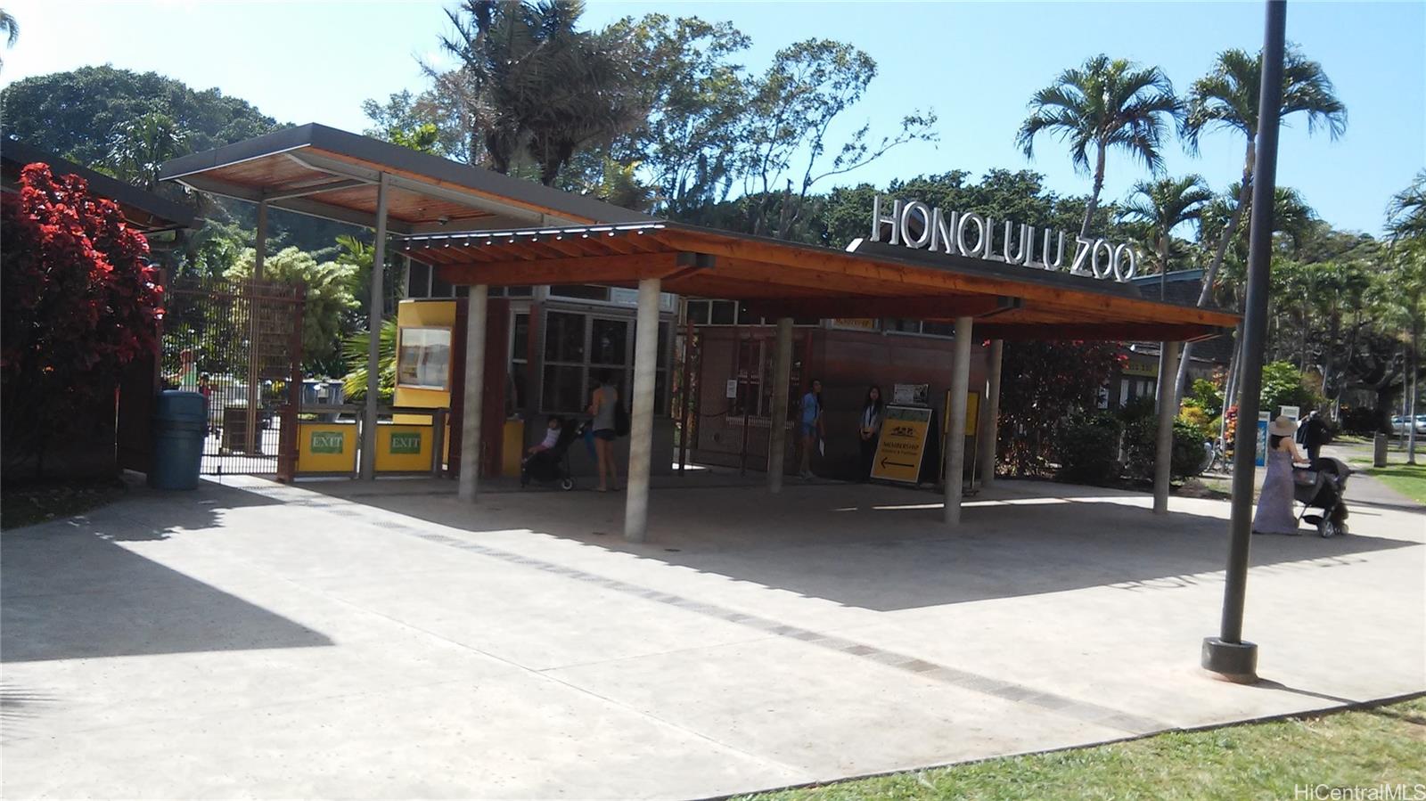 Diamond Head Bch Hotel condo # 302, Honolulu, Hawaii - photo 17 of 22