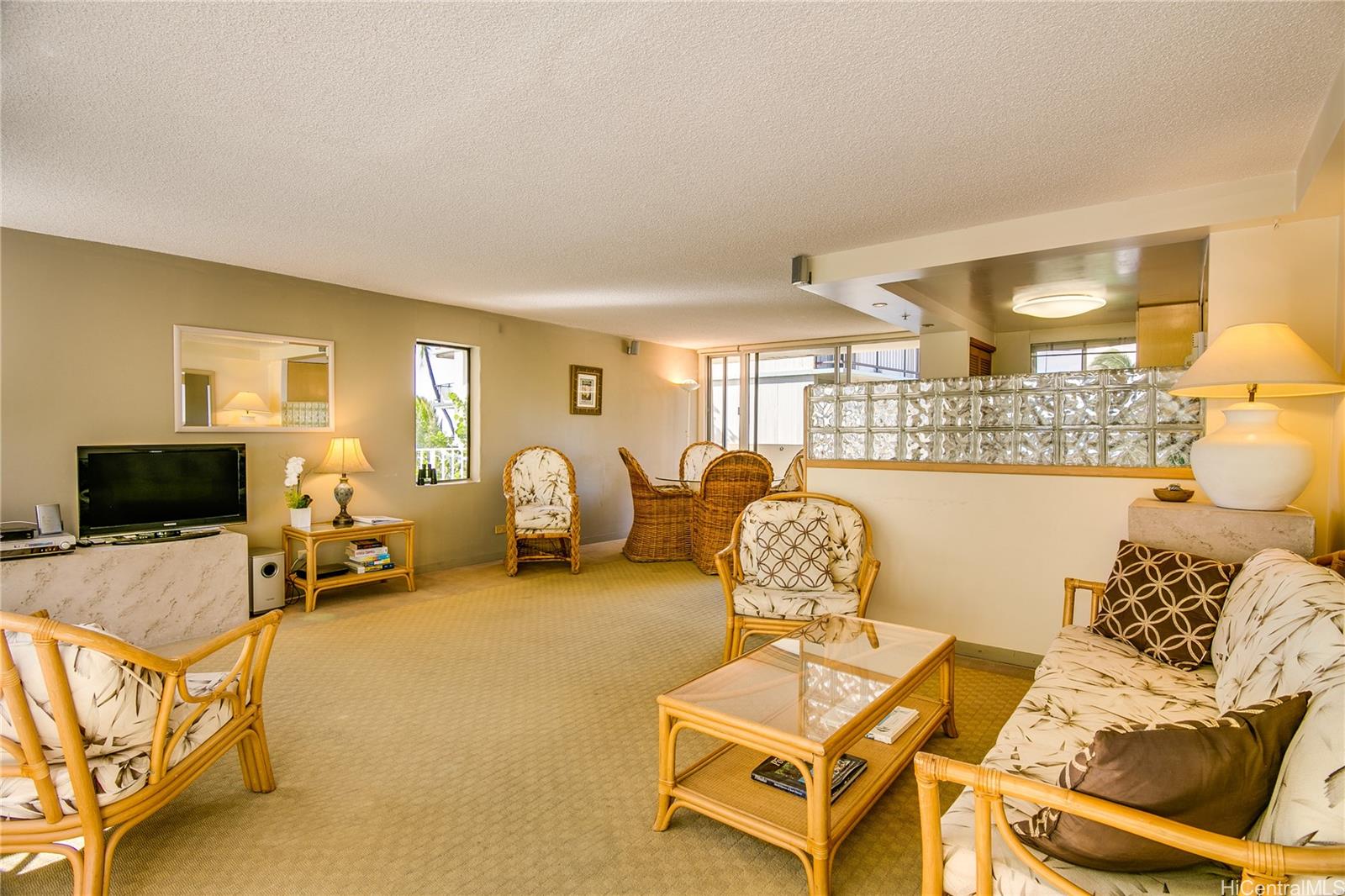 Diamond Head Bch Hotel 501, 2947 Kalakaua Ave, Honolulu Diamond Head