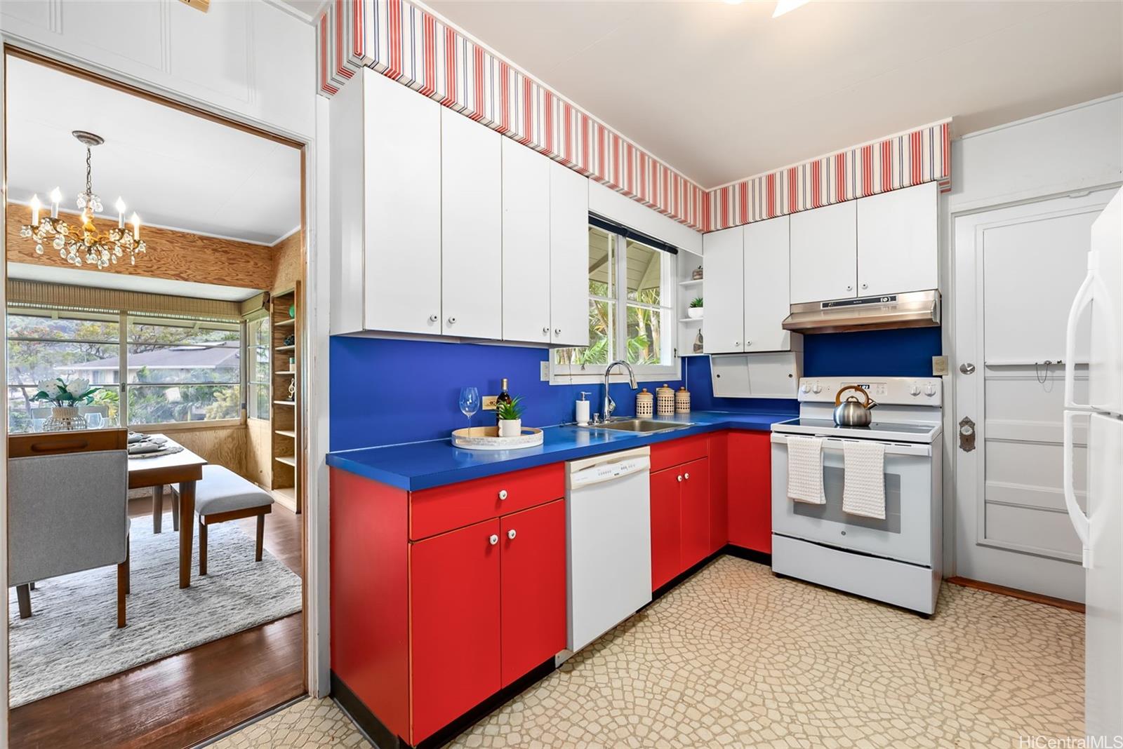 2947  Manoa Road Manoa Area, Honolulu home - photo 15 of 22