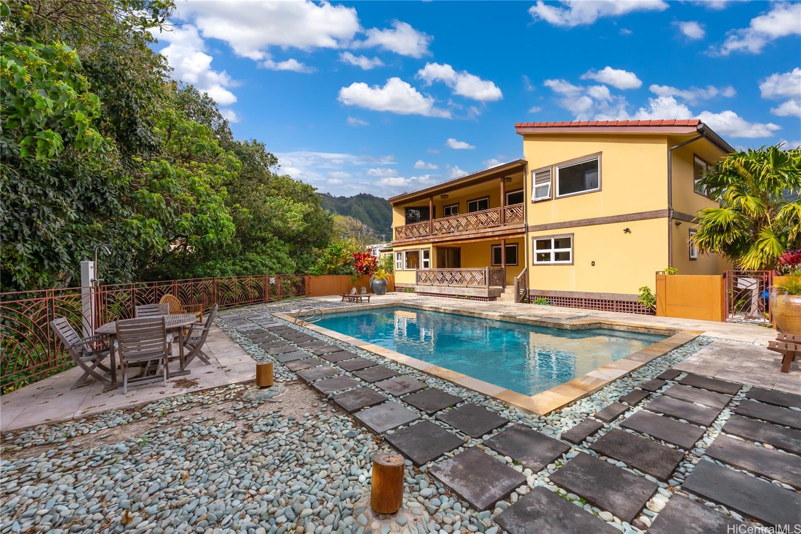 Kaloaluiki Streamside condo # A, Honolulu, Hawaii - photo 18 of 19