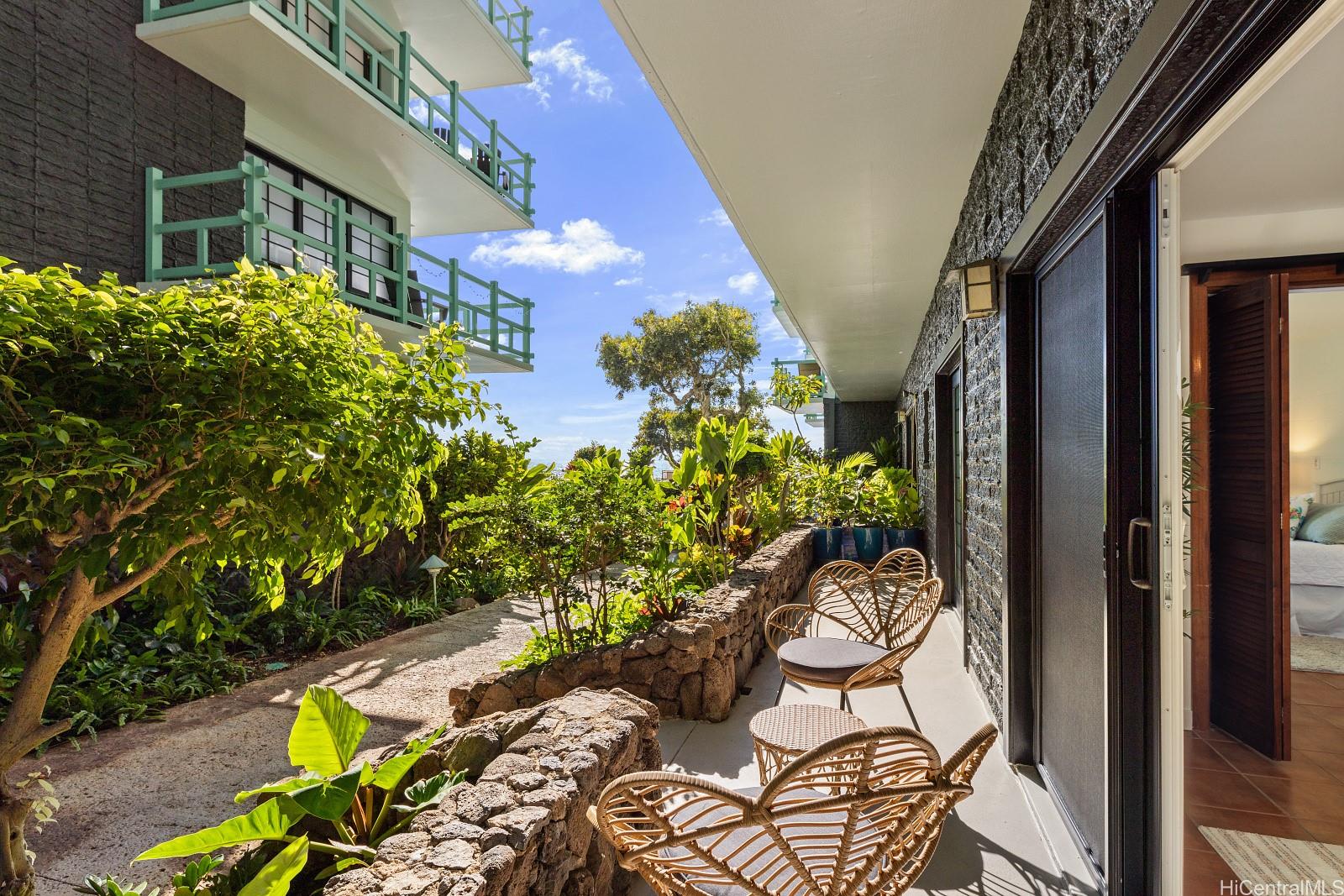 Diamond Head Ambassador A condo # 102, Honolulu, Hawaii - photo 3 of 15