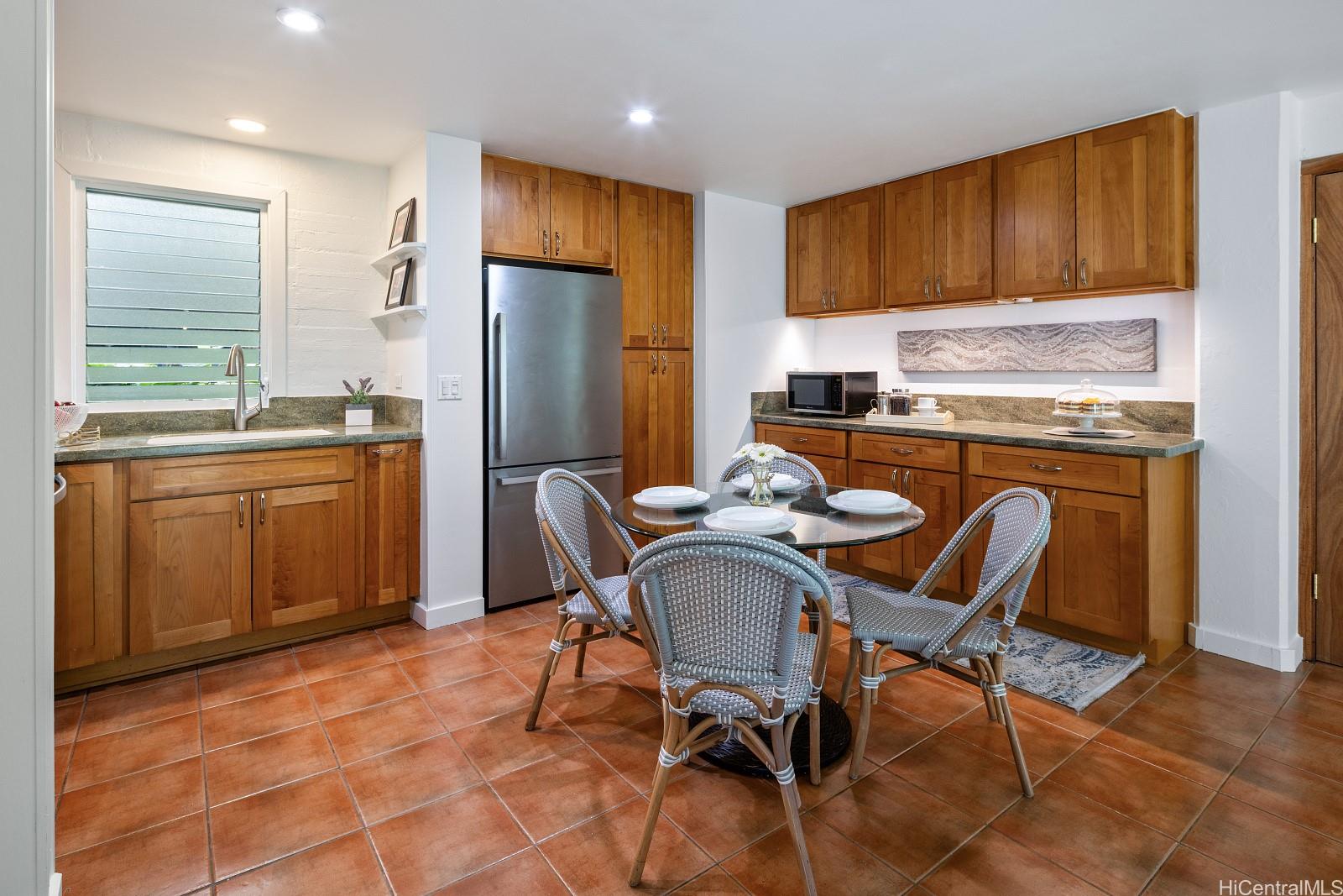 Diamond Head Ambassador A condo # 102, Honolulu, Hawaii - photo 5 of 15