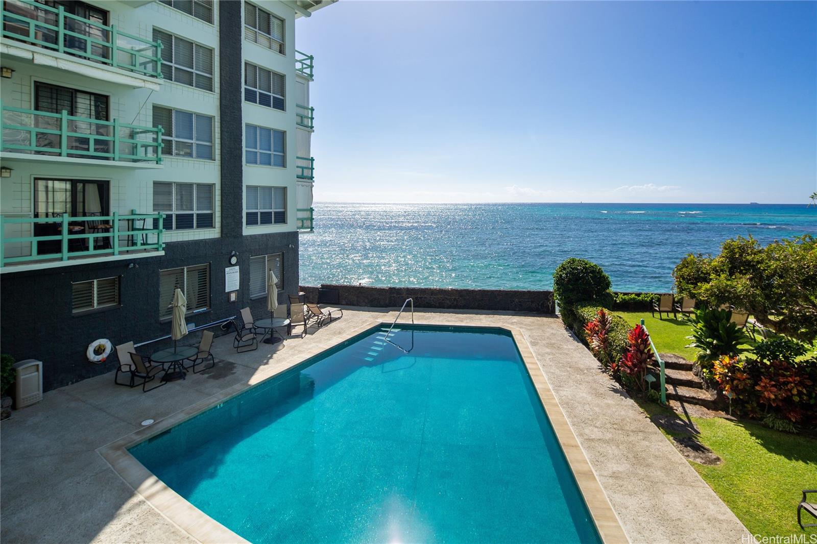 Diamond Head Ambassador C condo # 418, Honolulu, Hawaii - photo 20 of 25