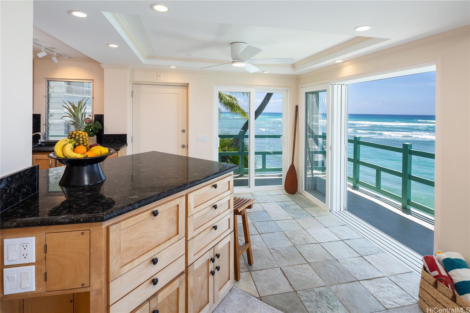 Diamond Head Ambassador C condo # 418, Honolulu, Hawaii - photo 6 of 25